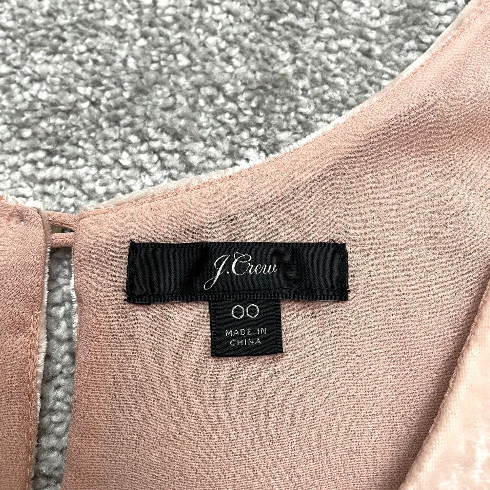 J.Crew J.CREW Velvet Tank Top Womens 00 Peach Orange Lined Scoop Neck Sleeveless Casual Velour Tank Top Women Sleeveless Viscose Fashion Top Size XXS / US 00 / IT 34 - 4 Thumbnail