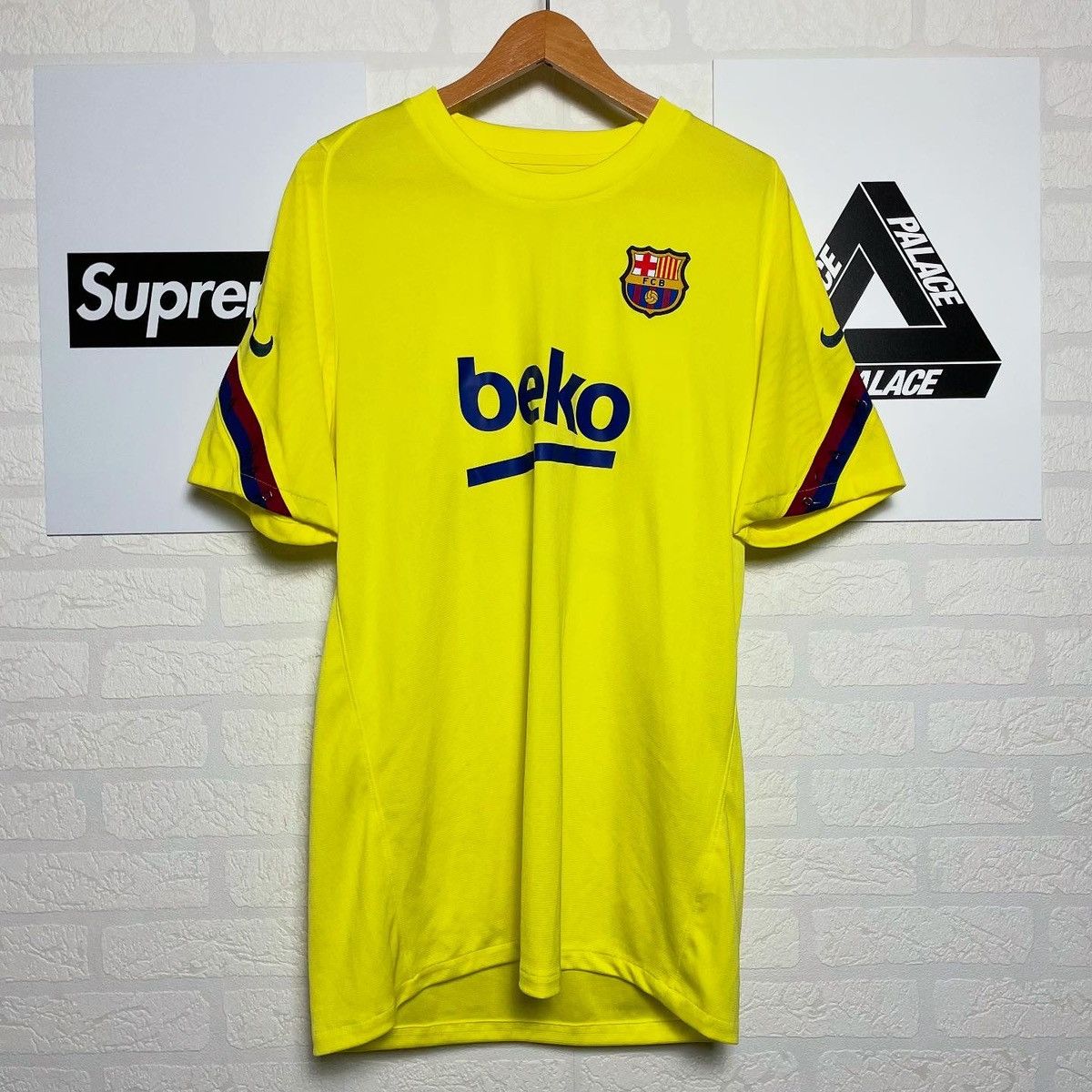 Nike Nike FC Barcelona 2019 2020 2021 Training Shirt Jersey Size US L / EU 52-54 / 3 - 1 Thumbnail