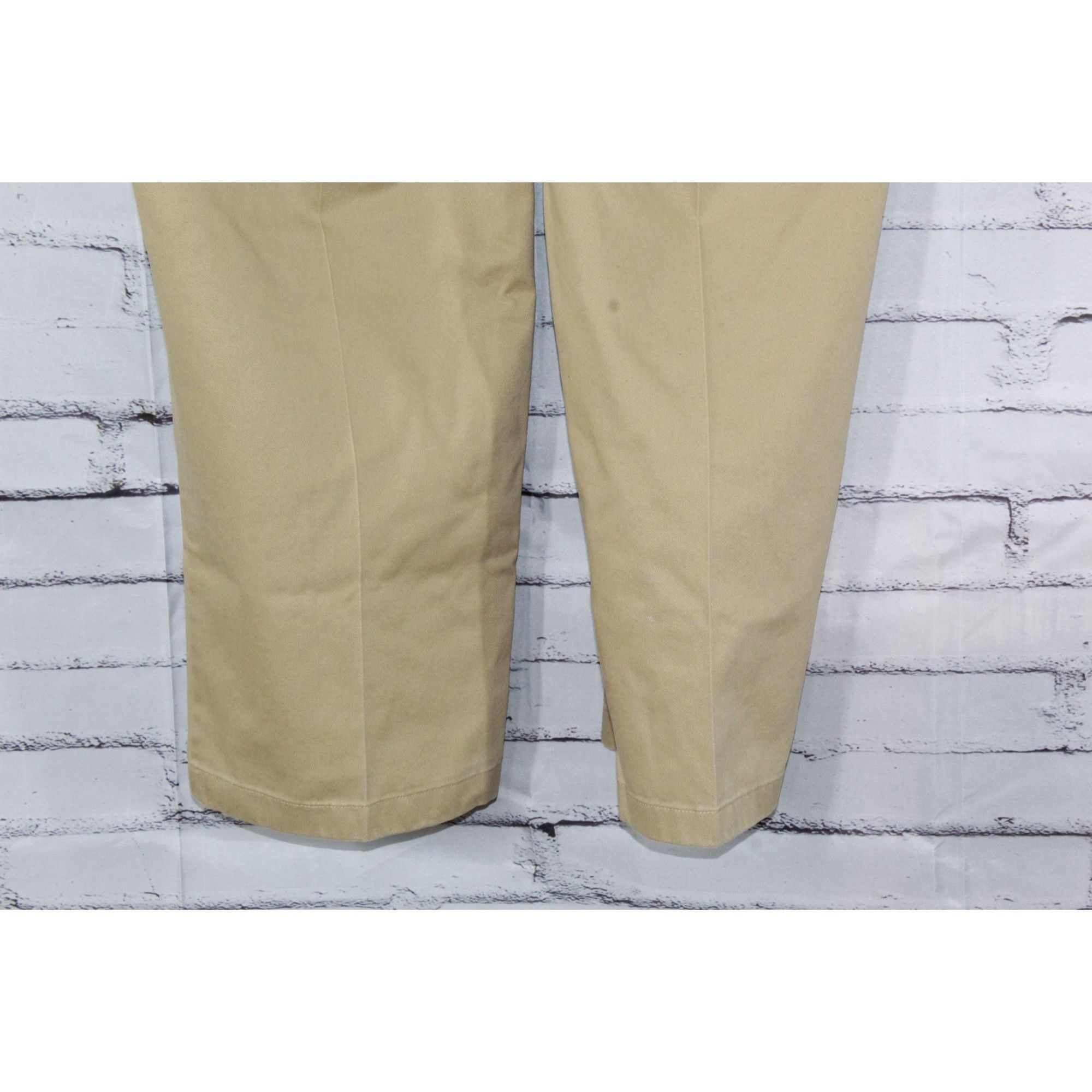 L.L. Bean LL Bean Men Wrinkle Free Chinos Hidden Comfort Khaki Dress Size US 44 / EU 60 - 11 Thumbnail
