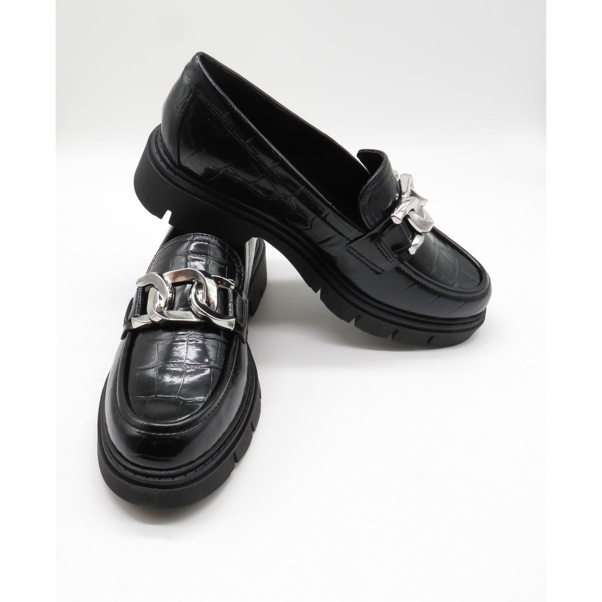 Marc Fisher Marc Fisher Corel Womens Black Croc-Embossed Loafers Chain D Size US 8 / IT 38 - 4 Thumbnail