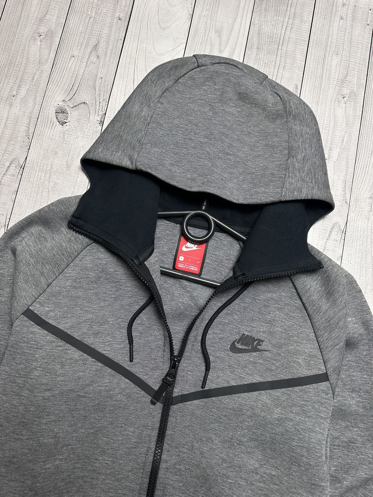 Vintage Vintage Nike Tech fleece track suit size S grey Size US S / EU 44-46 / 1 - 3 Thumbnail