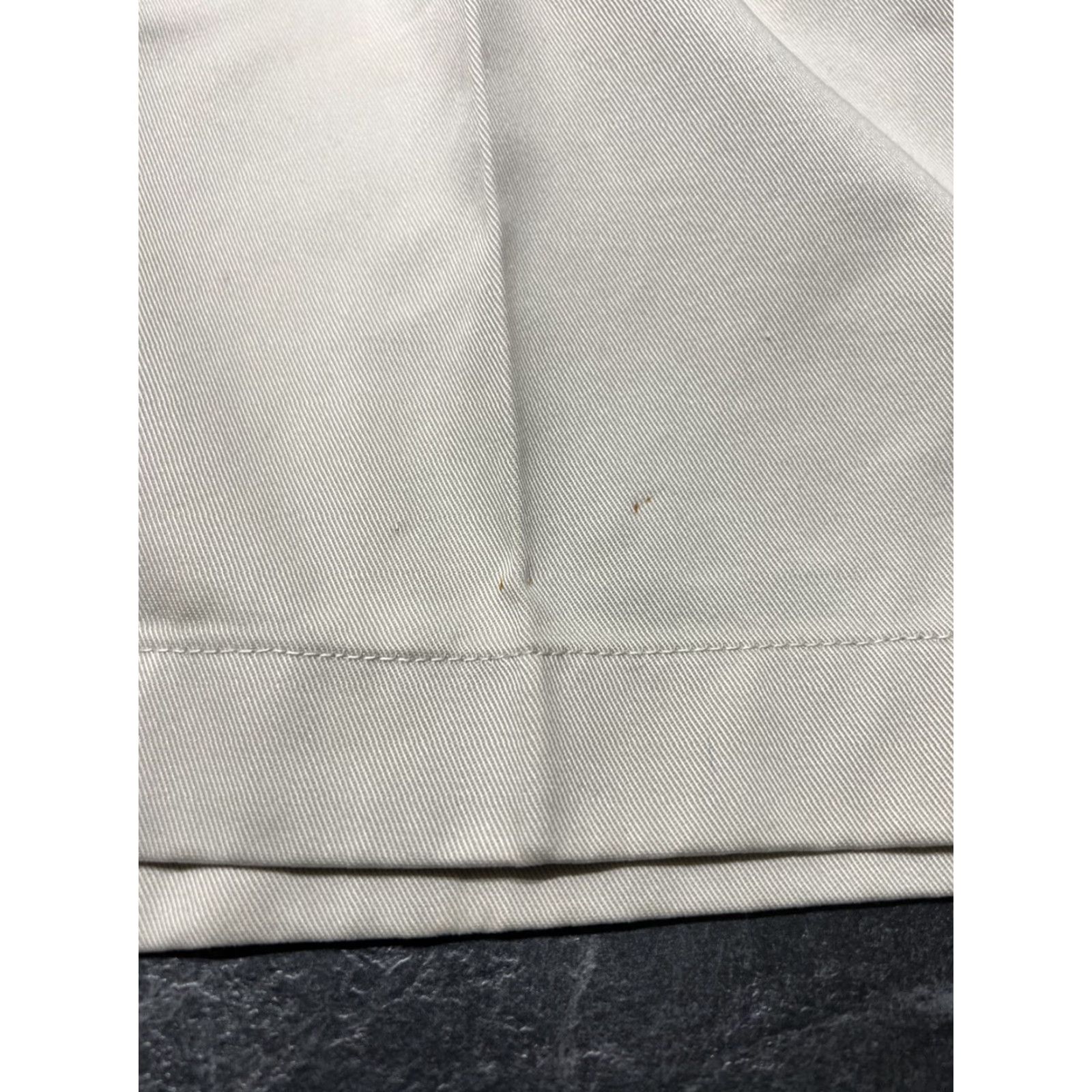Brooks Brothers VINTAGE Brooks Brothers Chino Short Men 36 Beige Pleated Twill 2-Front Classic Preppy Average fit Casual/Business-Preppy Mens Shorts Size US 36 / EU 52 - 2 Thumbnail