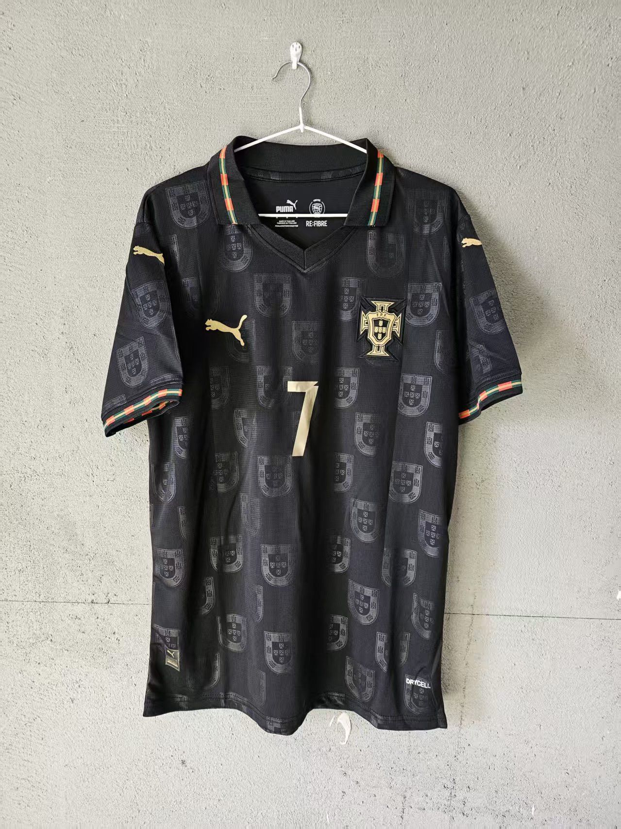 Other 2025 26 Portugal C Ronaldo Jersey Away Black Size US XL / EU 56 / 4 - 1 Thumbnail