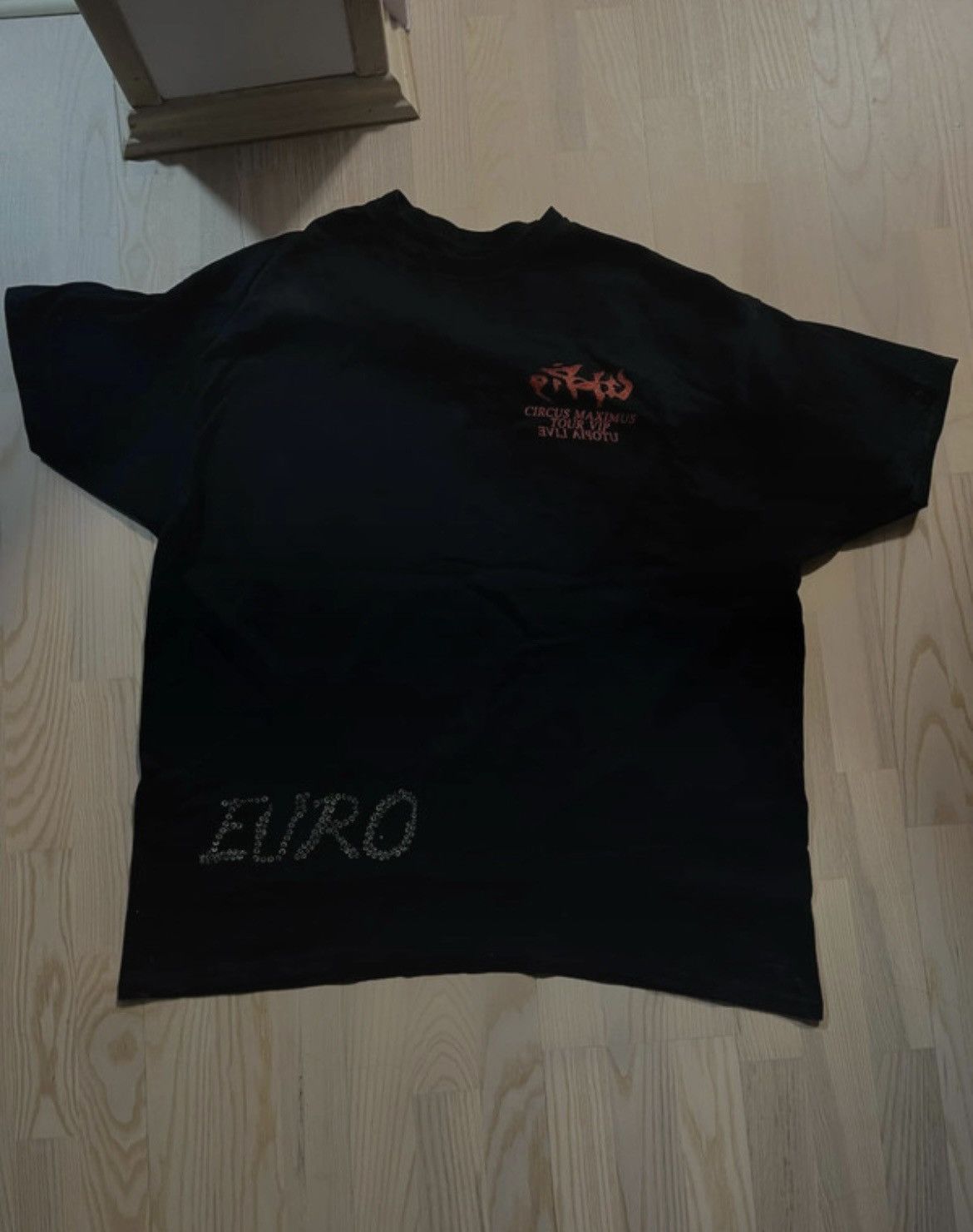 Travis Scott Travis Scott Merchandise ,,Circus Maximus Europe VIP tee” Size US XL / EU 56 / 4 - 1 Thumbnail
