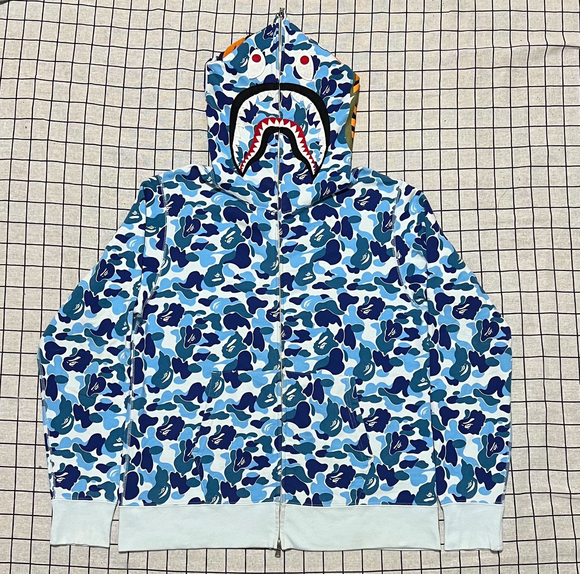 Bape Bape Shark Camo Multi Hoodie l Men Size US L / EU 52-54 / 3 - 1 Thumbnail