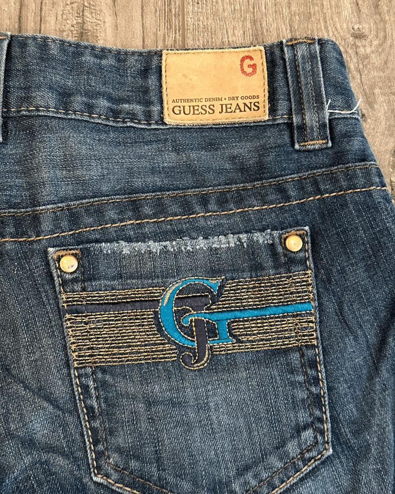 Guess Vintage Y2K Guess Women's Denim Jean Shorts - Size 27 Size 27" / US 4 / IT 40 - 3 Thumbnail