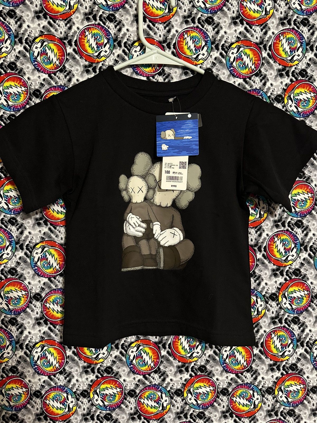 Kaws × Uniqlo KAWS Uniqlo Graphic Tee Size US XXS / EU 40 - 1 Thumbnail