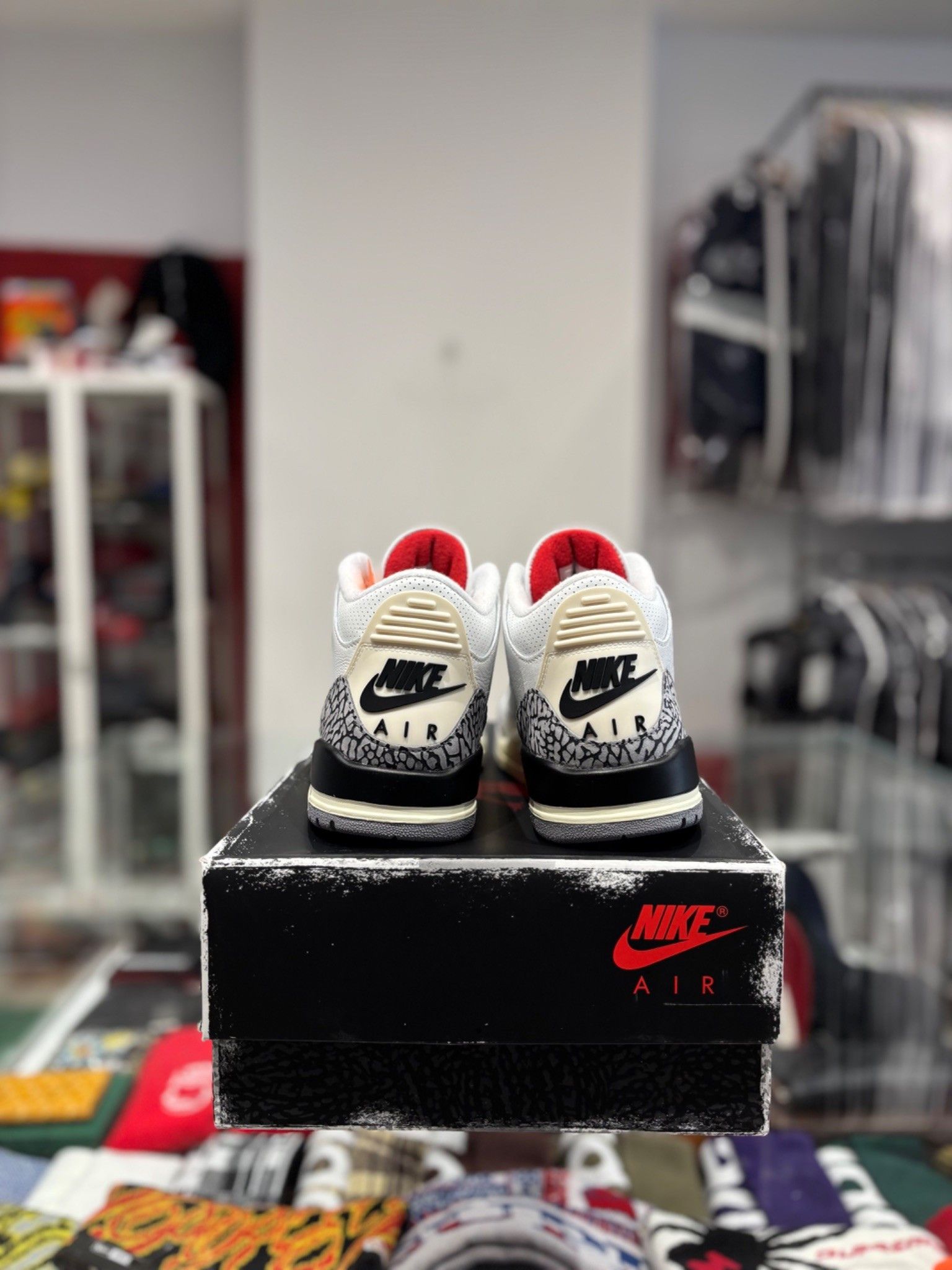 Jordan Brand Jordan 3 White Cement Reimagined Size US 8.5 / EU 41-42 - 4 Thumbnail