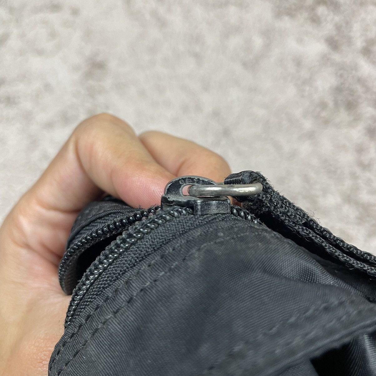 Prada × Vintage Vintage Prada Nylon Bag Size ONE SIZE - 14 Thumbnail