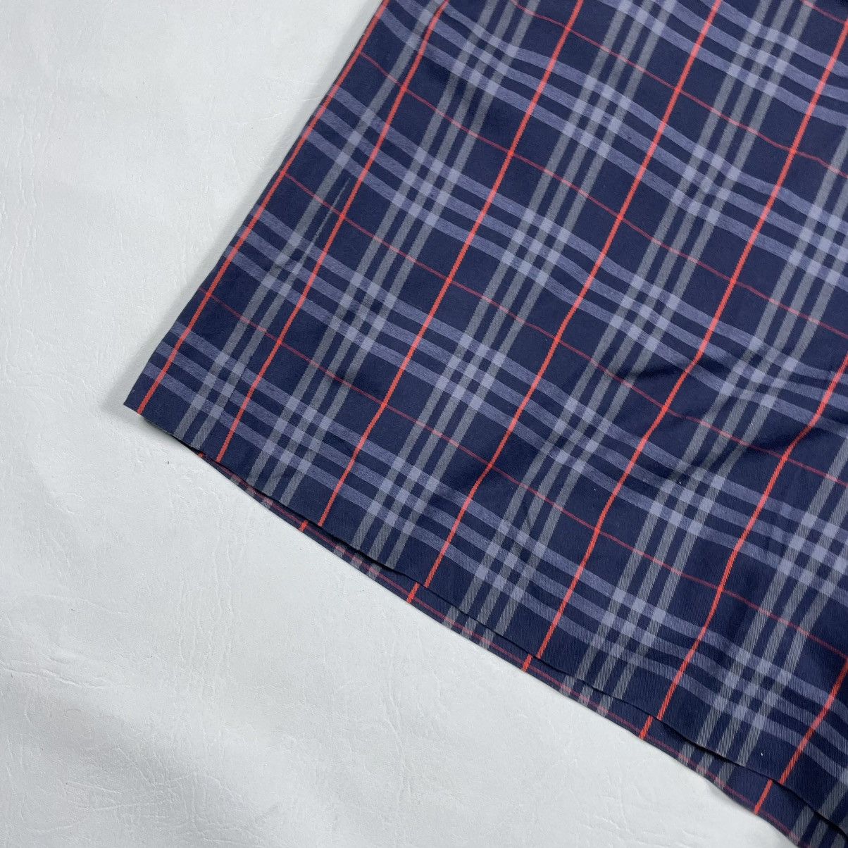 Burberry BURBERRY BLUE PLAID SHORT Size 27" / US 4 / IT 40 - 13 Thumbnail
