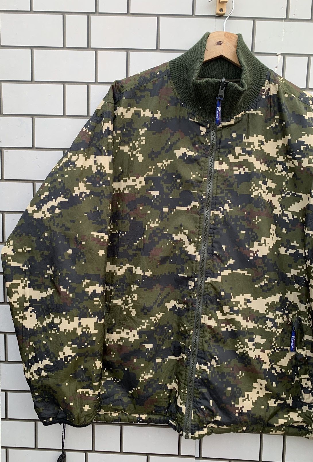 Penfield Vintage Penfield Camo Reversible Puffer Jacket Size US L / EU 52-54 / 3 - 8 Thumbnail