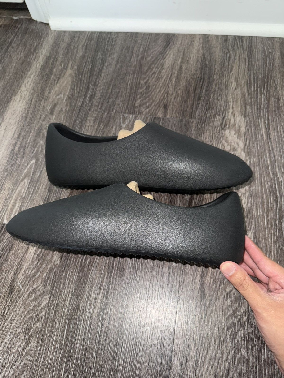 Yeezy Yeezy SL-01 Slip On Size US 10 / EU 43 - 4 Thumbnail
