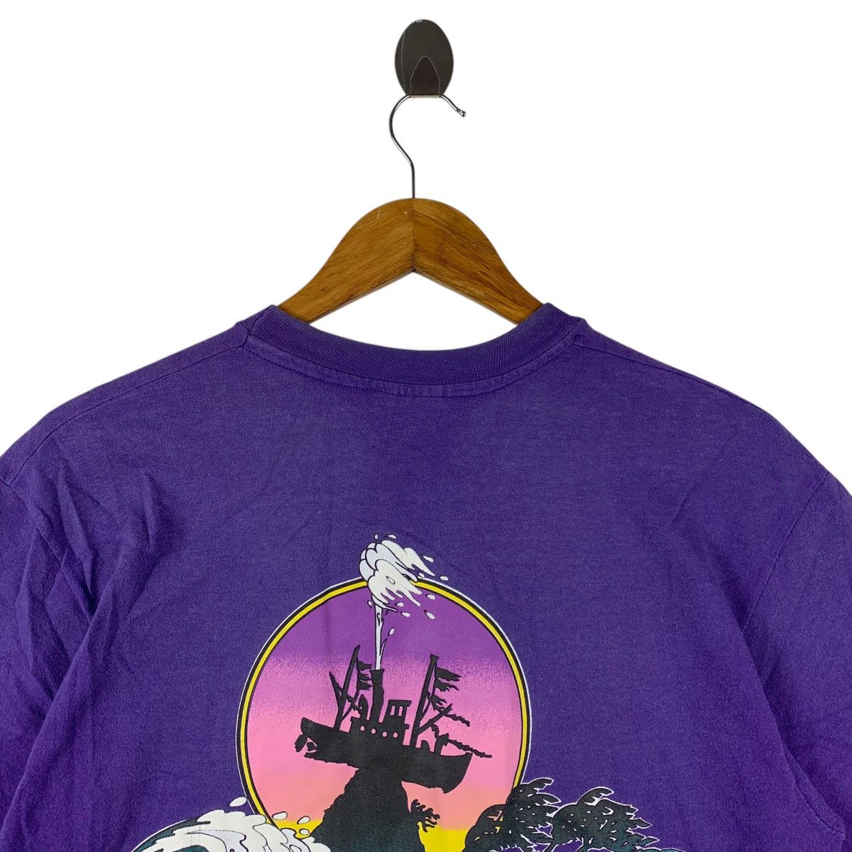 Cartoon Network × Disney × Vintage Vintage 90s TYPHOON LAGOON disneyland movie tee Size US M / EU 48-50 / 2 - 9 Thumbnail