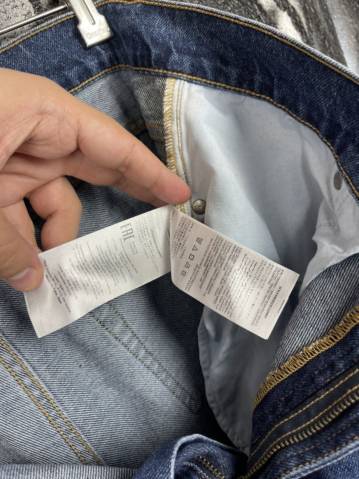 Guess Guess Vintage Washed Denim Relaxed Baggy Jeans Men’s Size 33 Size US 33 - 18 Thumbnail