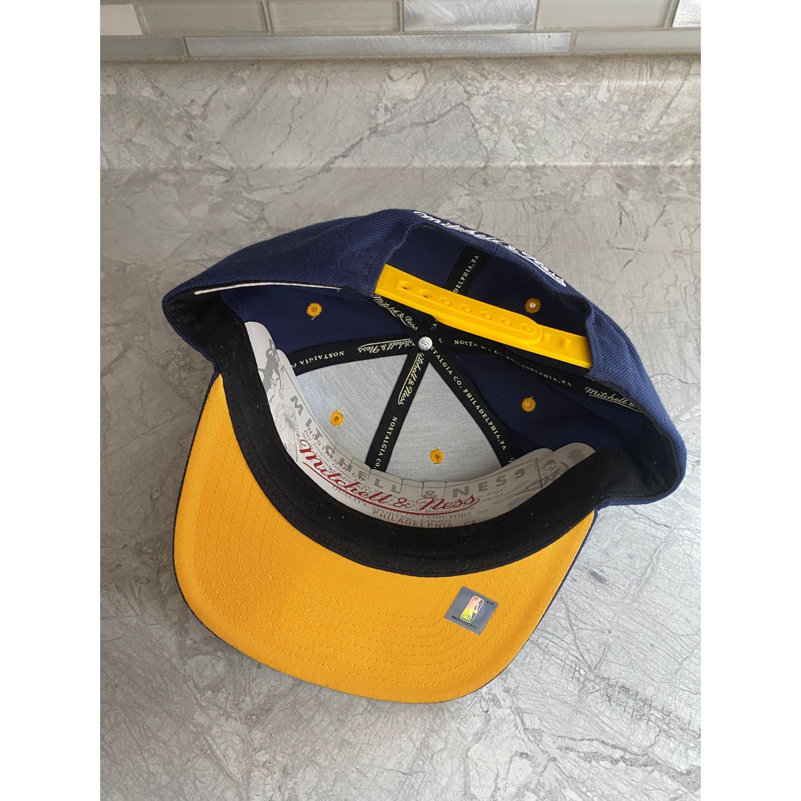 Mitchell & Ness NWOT LA Lakers Mitchell & Ness Snapback Hat Size ONE SIZE - 5 Thumbnail