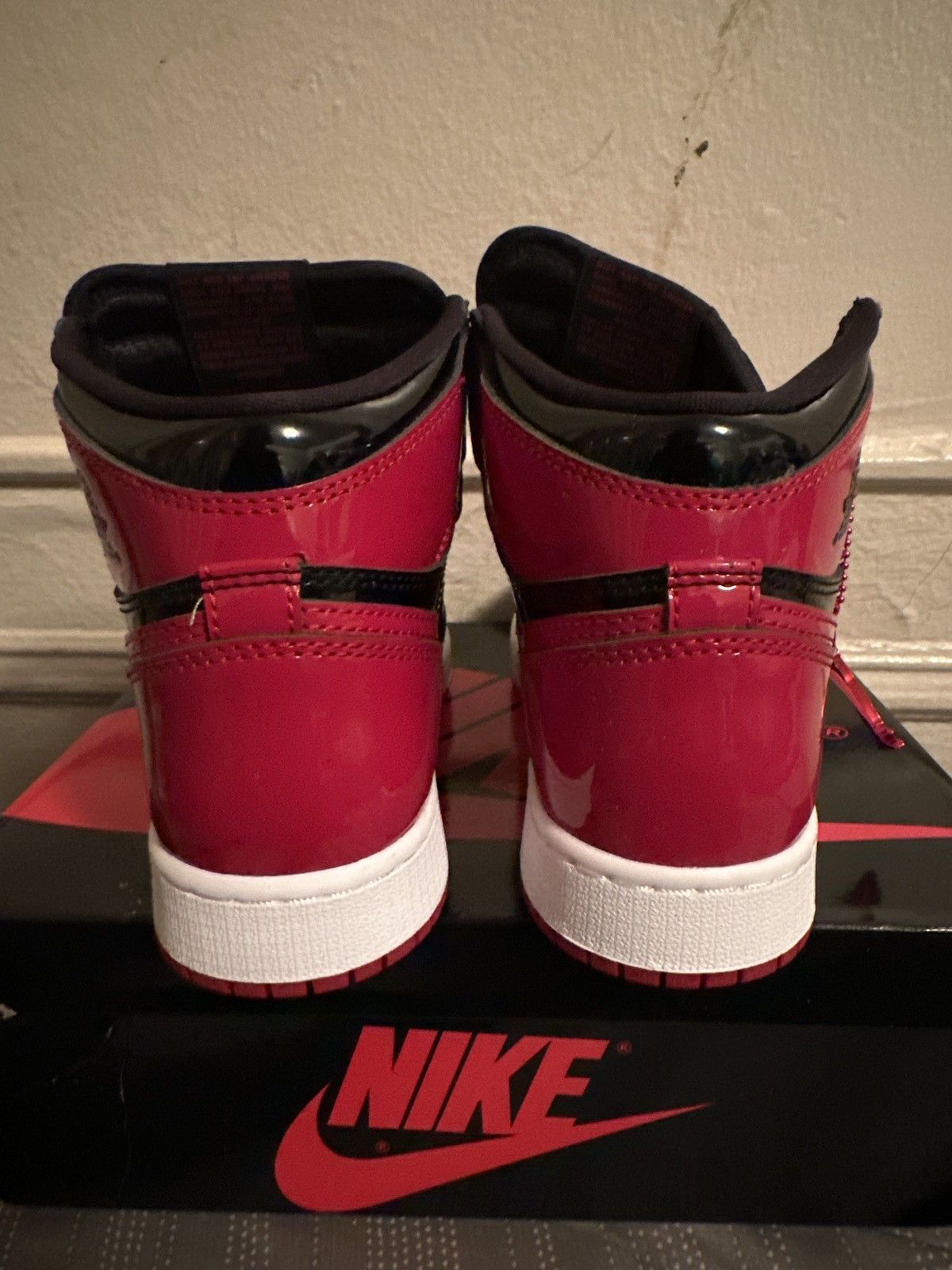 Jordan Brand × Nike AIR JORDAN 1 HIGH GS “Patent Bred” Size 3.5Y Size US 5 / IT 35 - 5 Thumbnail