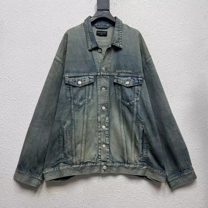 Balenciaga Balenciaga Reversed Logo Blue Washed Denim Jacket Size US L / EU 52-54 / 3 - 5 Thumbnail