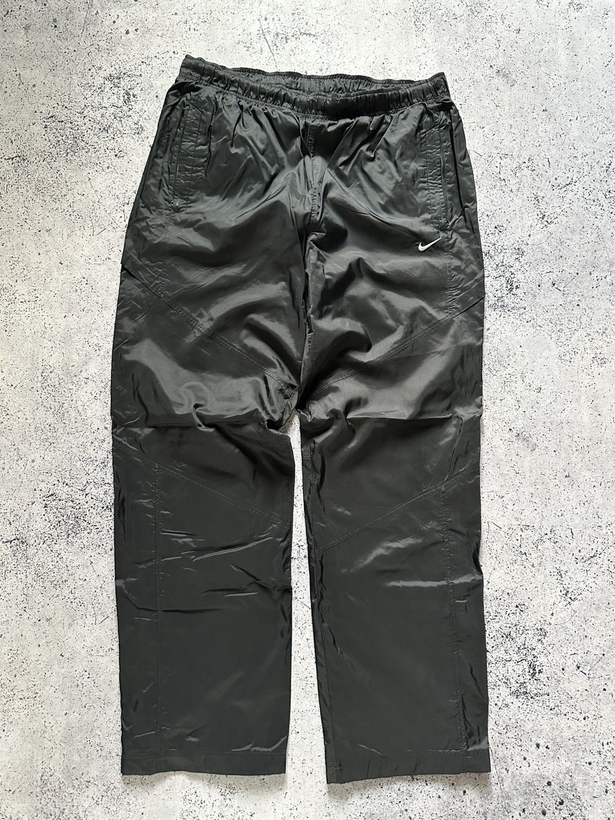 Nike Vintage Nike Nylon Track Pants Drill Black Y2K USA Size US 36 / EU 52 - 1 Thumbnail