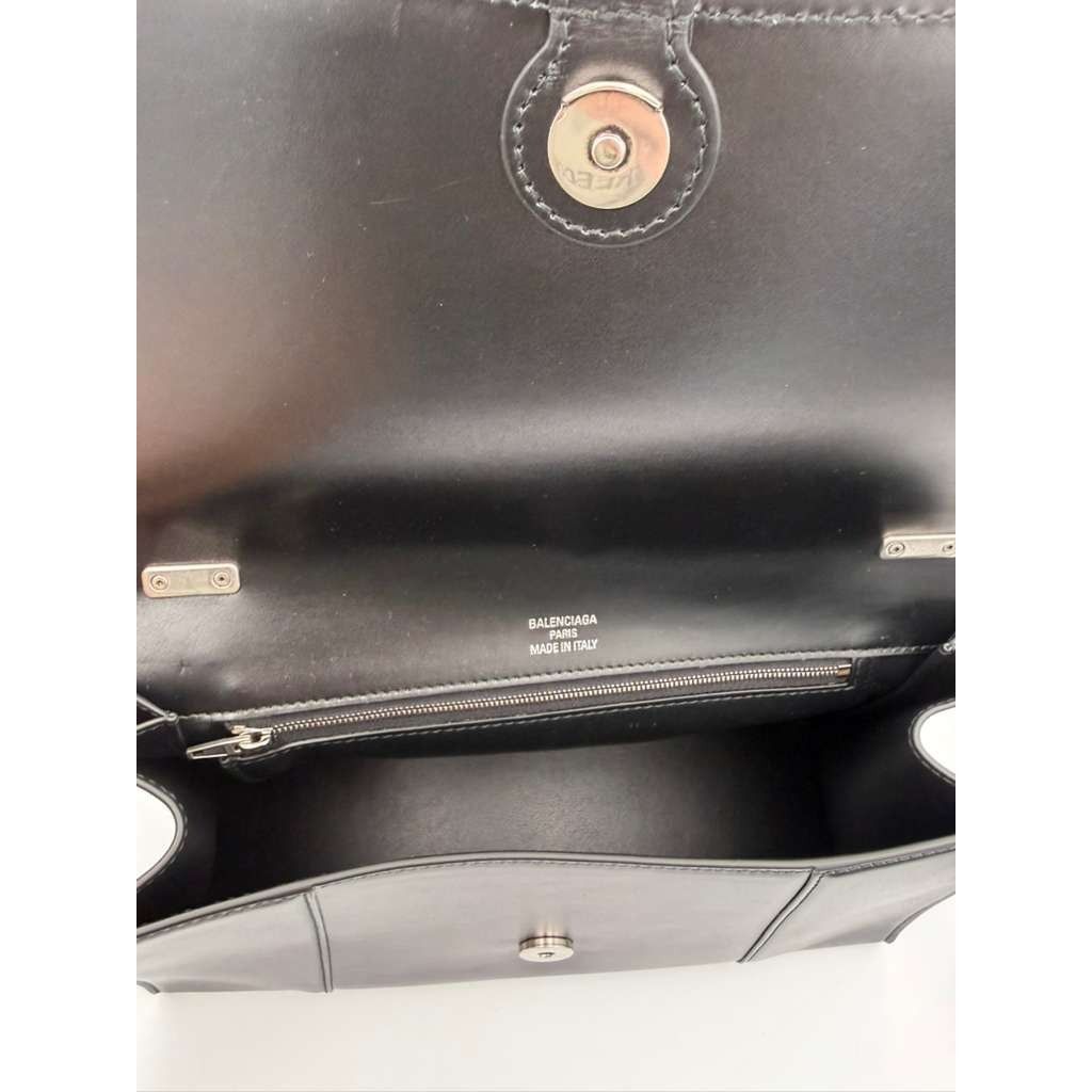 Balenciaga CC31 Size: OS / Hourglass Handbag in Black Size ONE SIZE - 11 Thumbnail