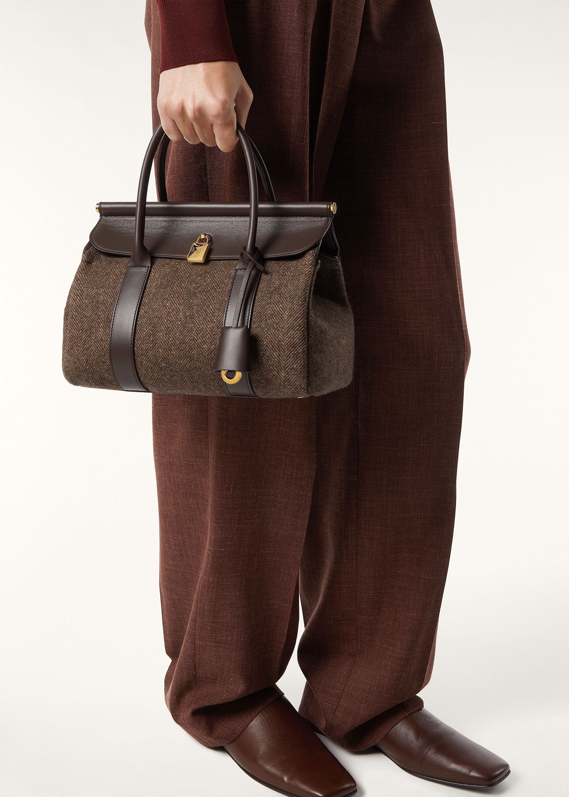 Loro Piana os11x0426 FAR0712 Size: OS / L2 Loom Tote Bag in Brown Size ONE SIZE - 10 Thumbnail