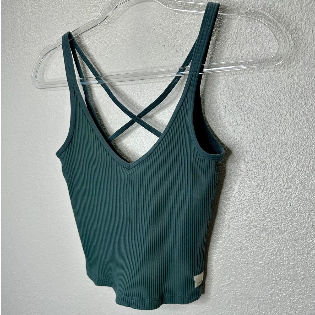 Vuori Vuori Steel Green Front V Strappy Back Rib Knit Sport Bra XS Size XS / US 0-2 / IT 36-38 - 3 Thumbnail