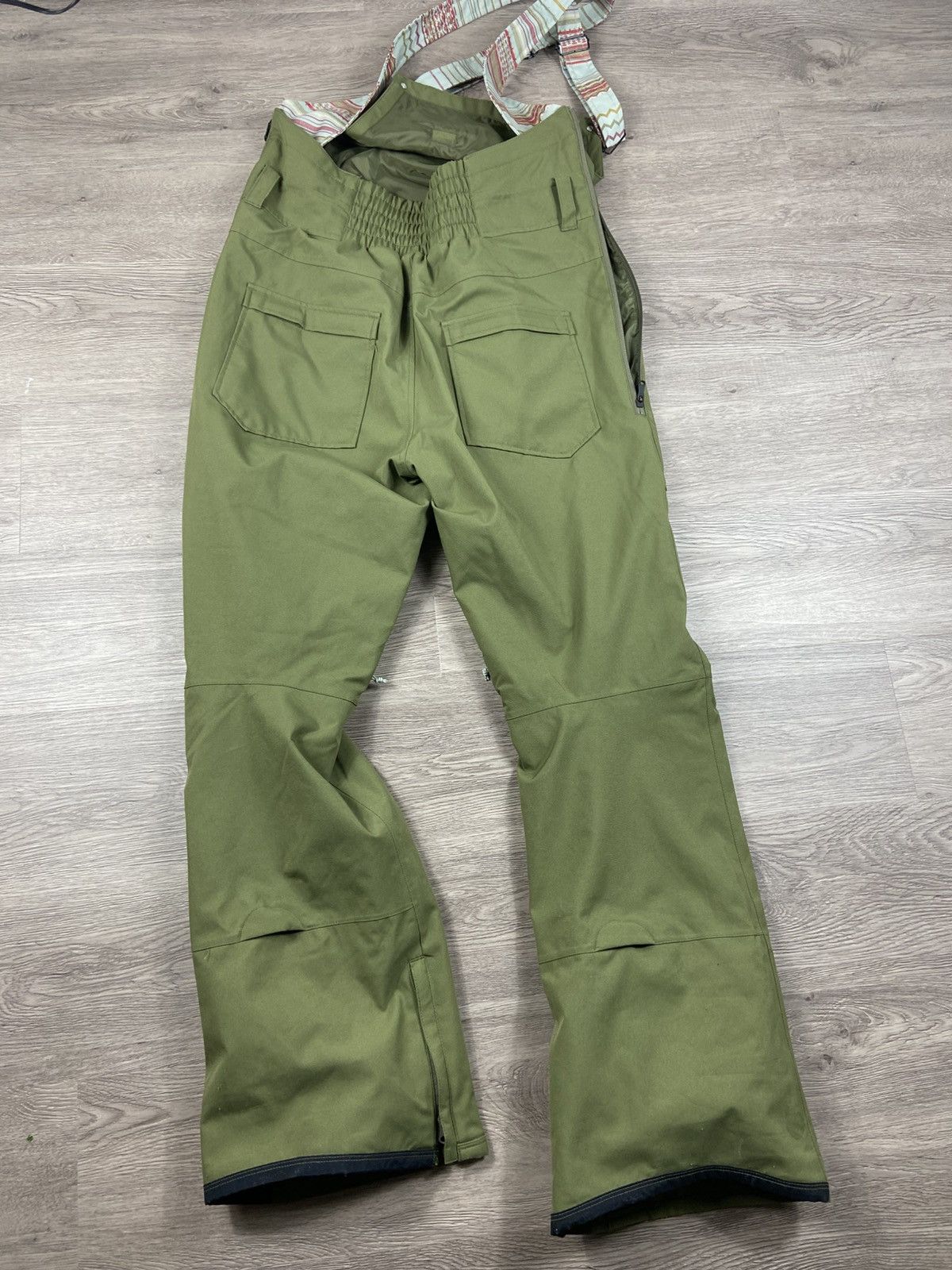 Burton Women's Burton Avalon 2L Stretch Bib Pants * extra large Size 34" / US 12 / IT 48 - 4 Thumbnail
