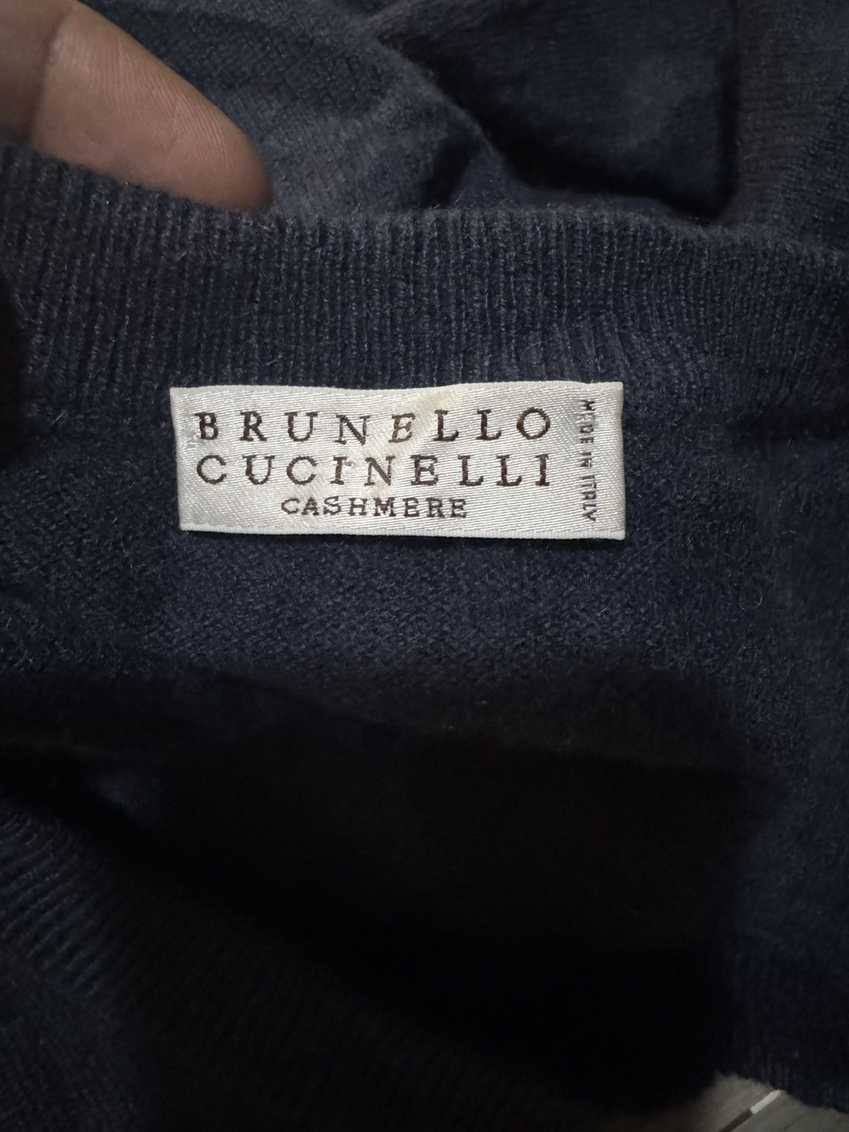 Brunello Cucinelli BRUNELLO CUCINELLI V-NECK SWEATER Size XS / US 0-2 / IT 36-38 - 3 Thumbnail