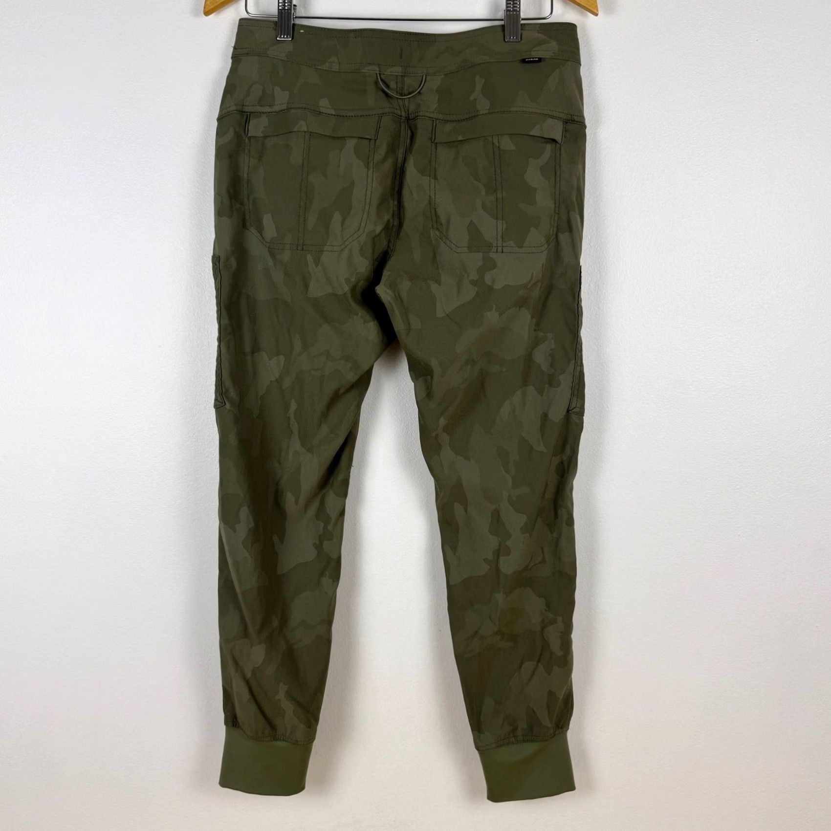Prana PrAna Women Standard Fit Cargo Jogger Pants Camo Print 6 Rg Outdoor Size 28" / US 6 / IT 42 - 2 Thumbnail