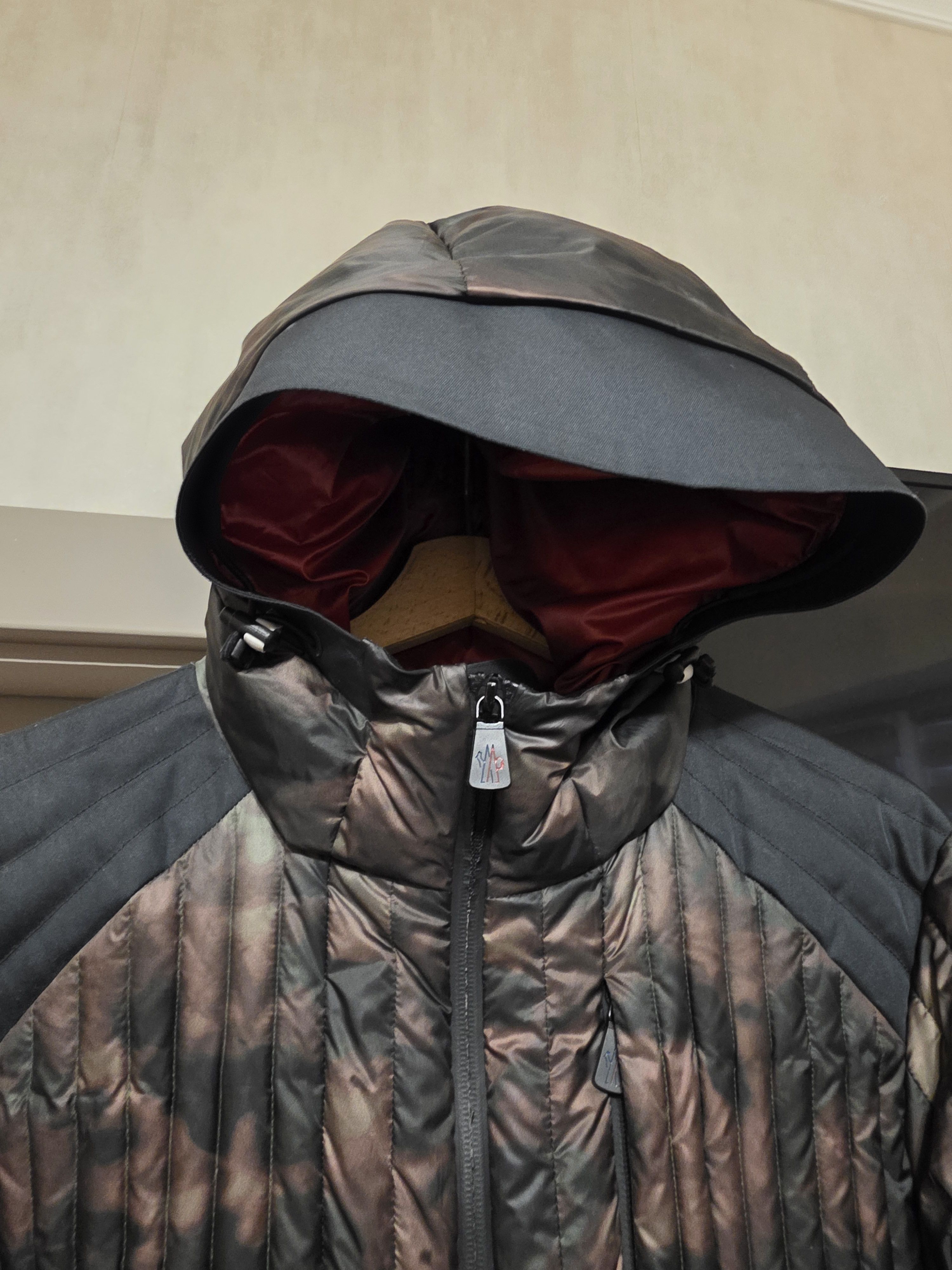Moncler Grenoble MONCLER Grenoble REDON down jacket with camouflage L Size US L / EU 52-54 / 3 - 4 Thumbnail