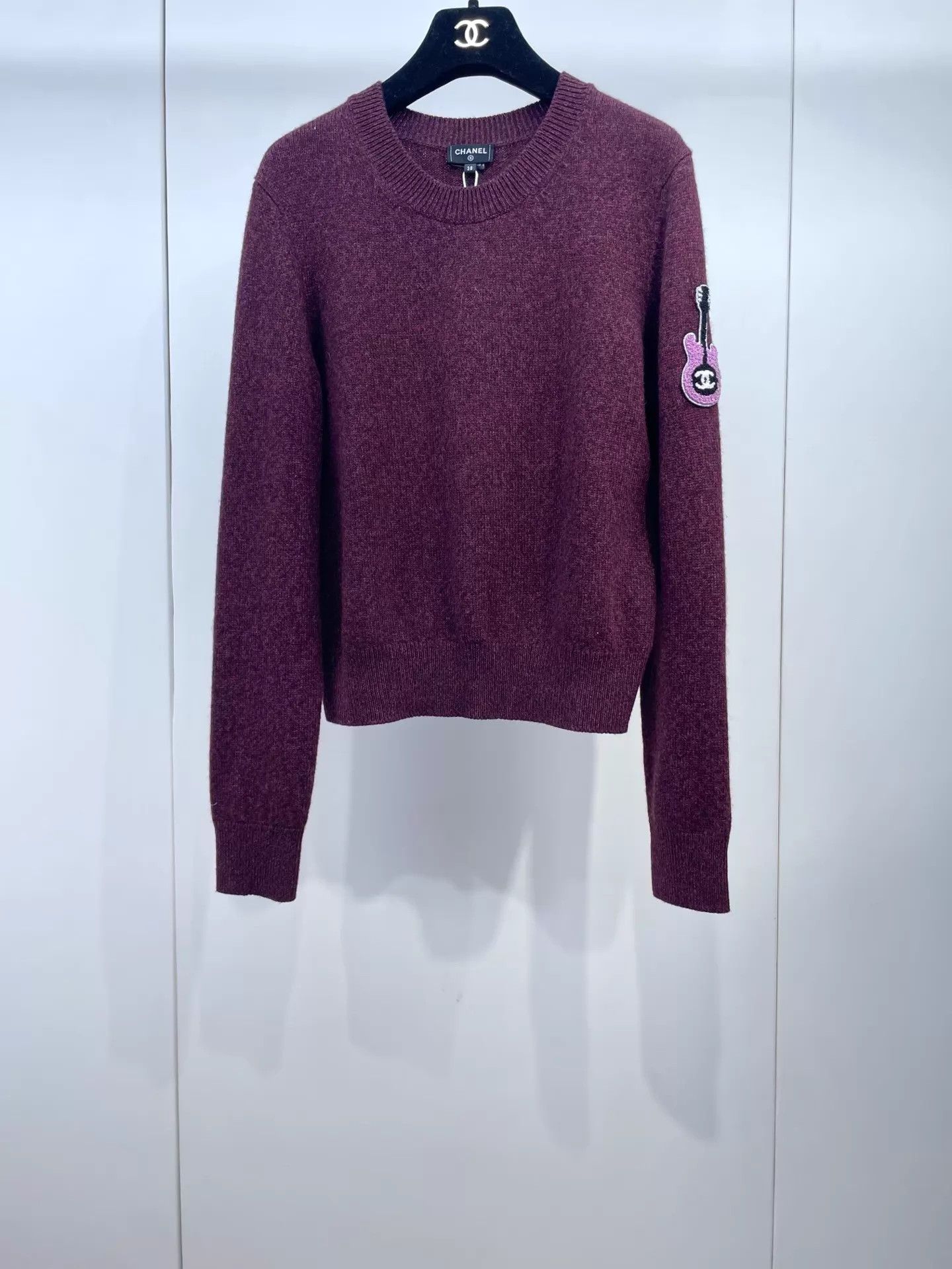 Chanel Chanel 24A Guitar Pattern Wine Red Sweater EU38 Size S / US 4 / IT 40 - 1 Thumbnail