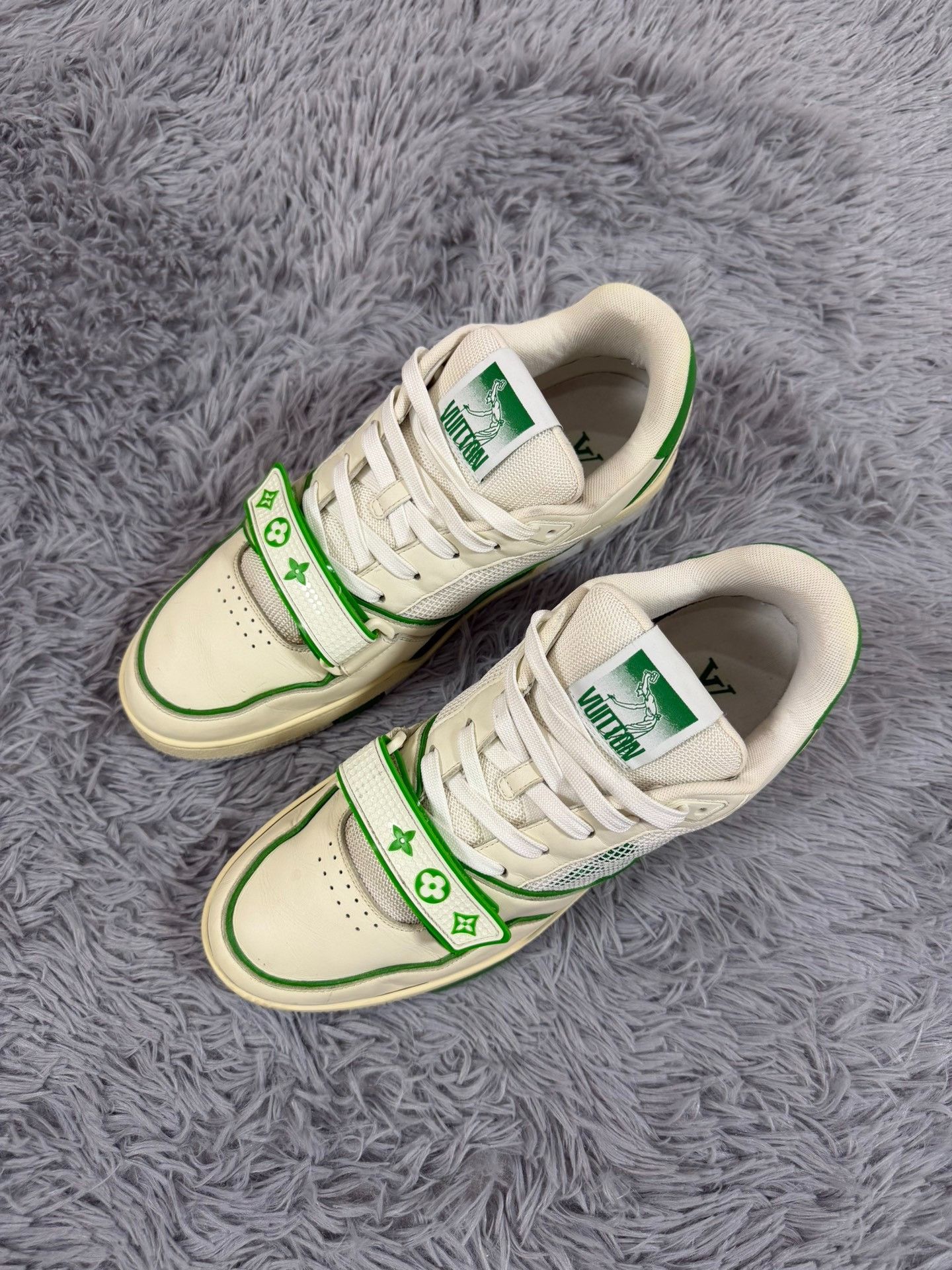 Louis Vuitton Louis Vuitton Training Green Lowtop Sneakers 10 Men Size US 10 / EU 43 - 1 Thumbnail