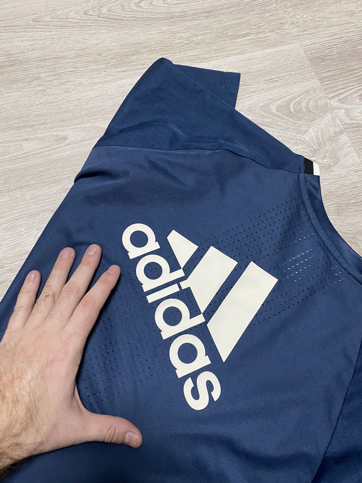 Adidas Adidas Manchester United Jersry training 2016 away size M-L Size US M / EU 48-50 / 2 - 8 Thumbnail