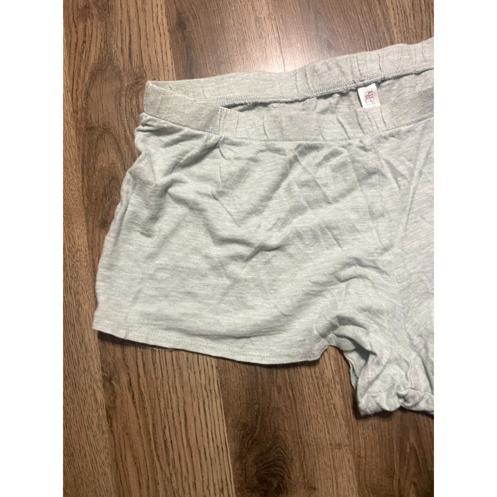 Vintage Gilligan & O'Malley Shorts Women Small Gray Pull On Flat Front Inseam 2.0 in. Casual Modern Sweat Vintage No Size 28" / US 6 / IT 42 - 3 Thumbnail