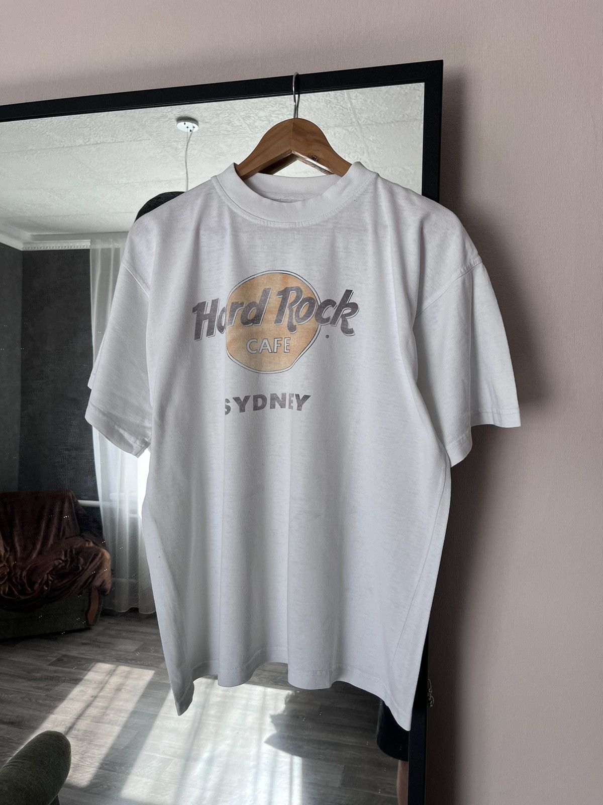 Hard Rock Cafe 90s Hard Rock Cafe Sydney T Shirt Vintage Size US M / EU 48-50 / 2 - 1 Thumbnail