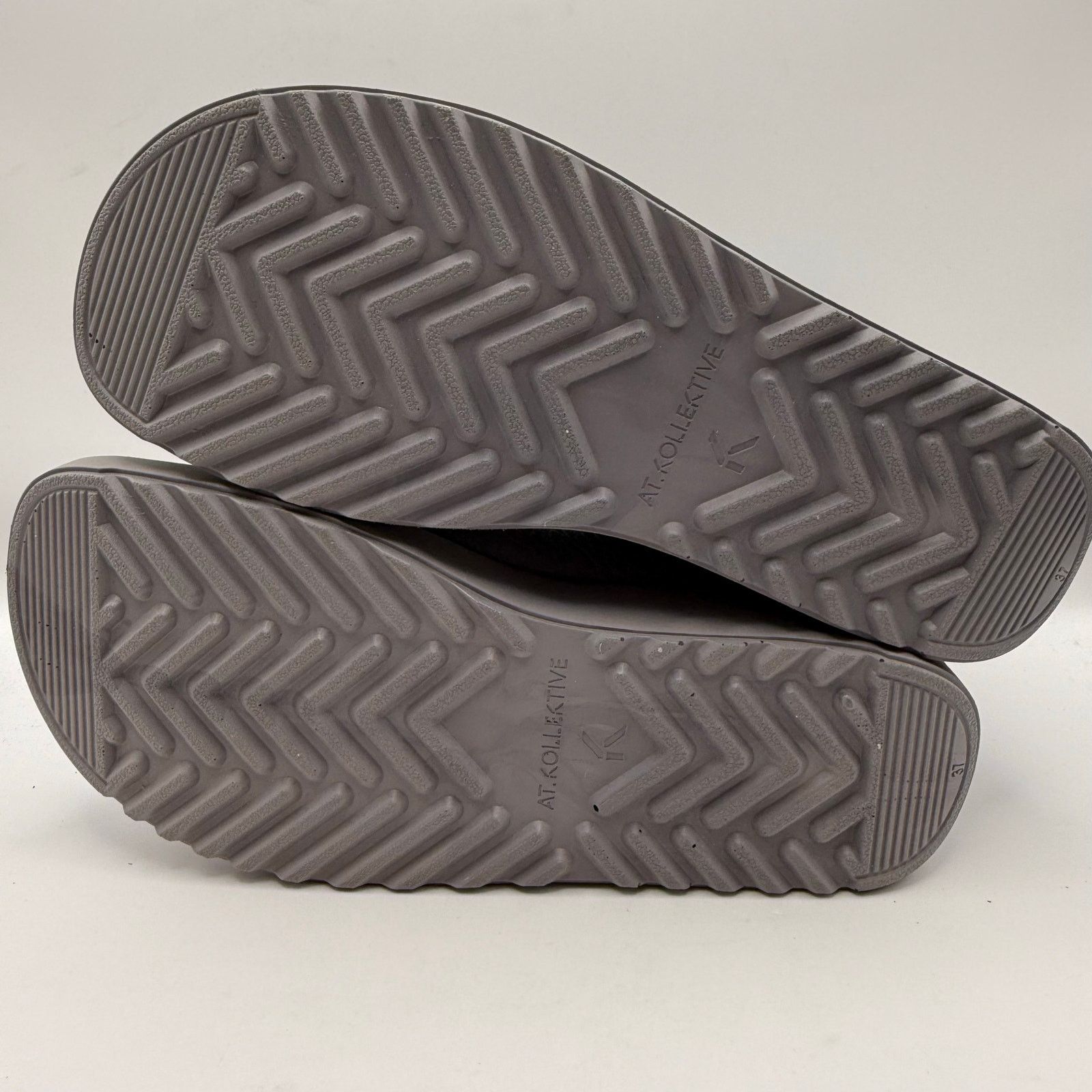 Ecco ECCO.KOLLECTIVE EU 43 JOKE LACE BOOT MADE IN PORTUGAL GRAY Size US 9 / EU 42 - 6 Thumbnail