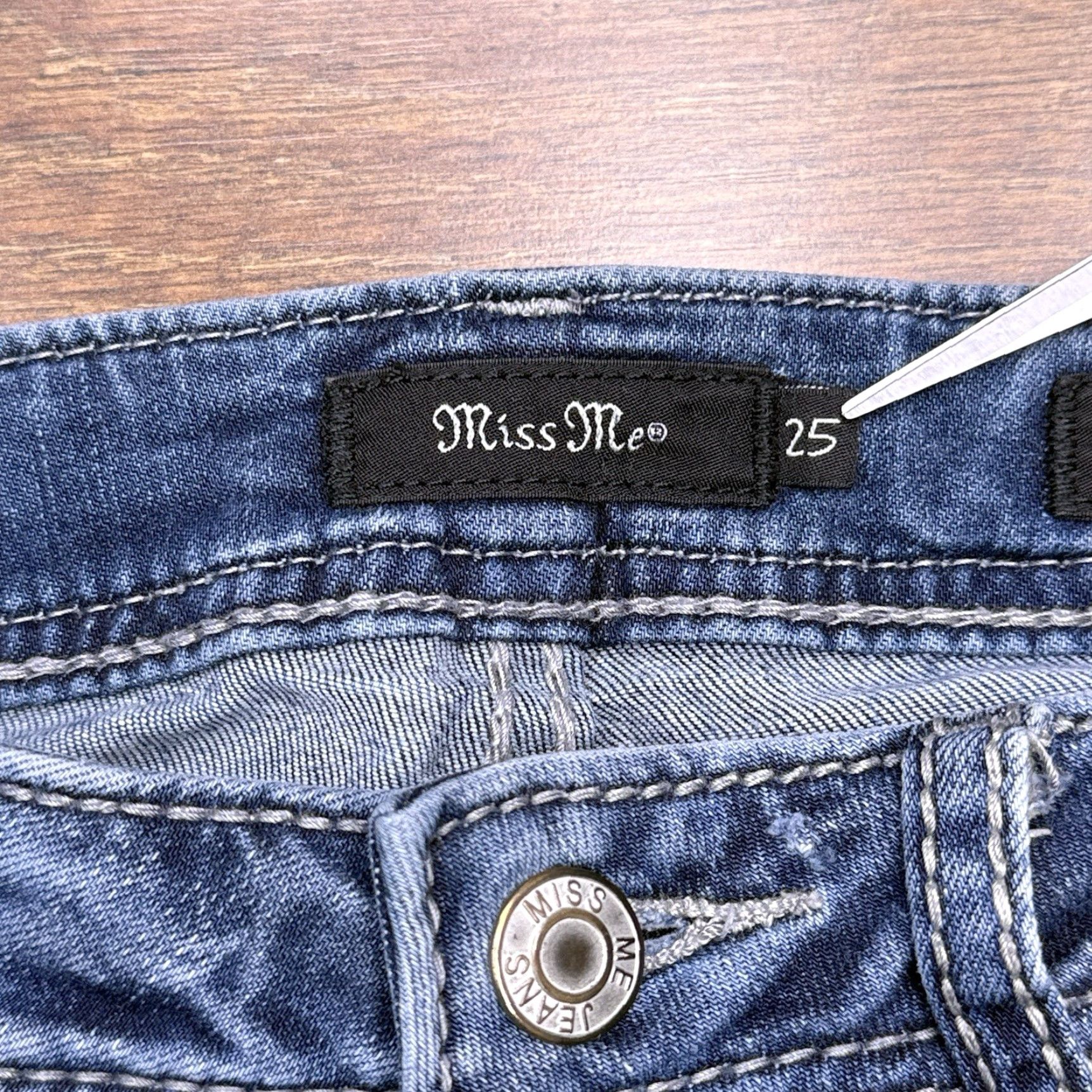 Miss Me Miss Me Jeans Skinny Womens 25X27 Low Rise Distressed Zipper 5-Pocket Denim Blue Size 42" / US 20 - 5 Thumbnail