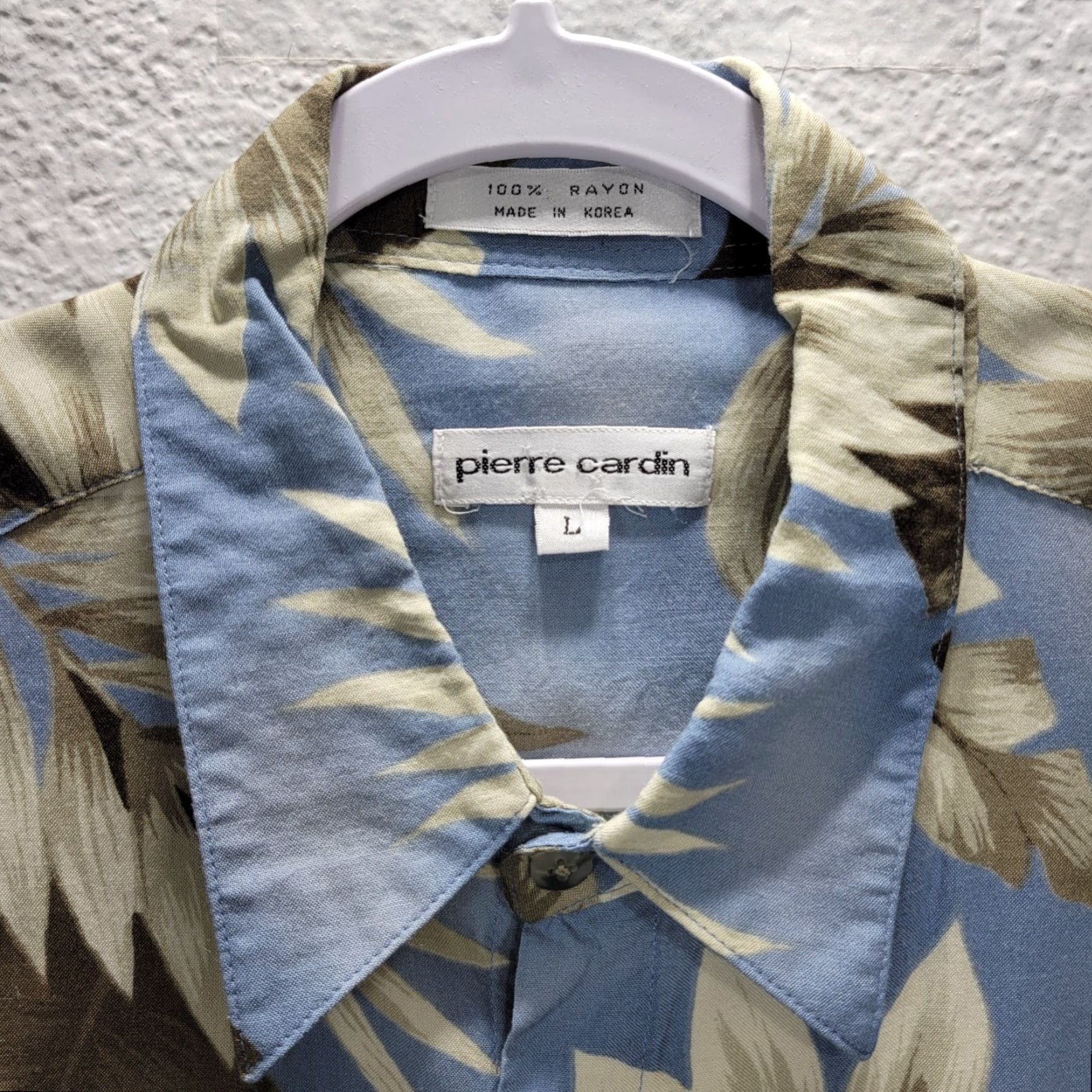 Pierre Cardin Pierre Cardin Shirt Mens Button-Up Short Sleeve L Blue Leaf/Feather Print Vtg Ltd Fit Size US L / EU 52-54 / 3 - 5 Thumbnail
