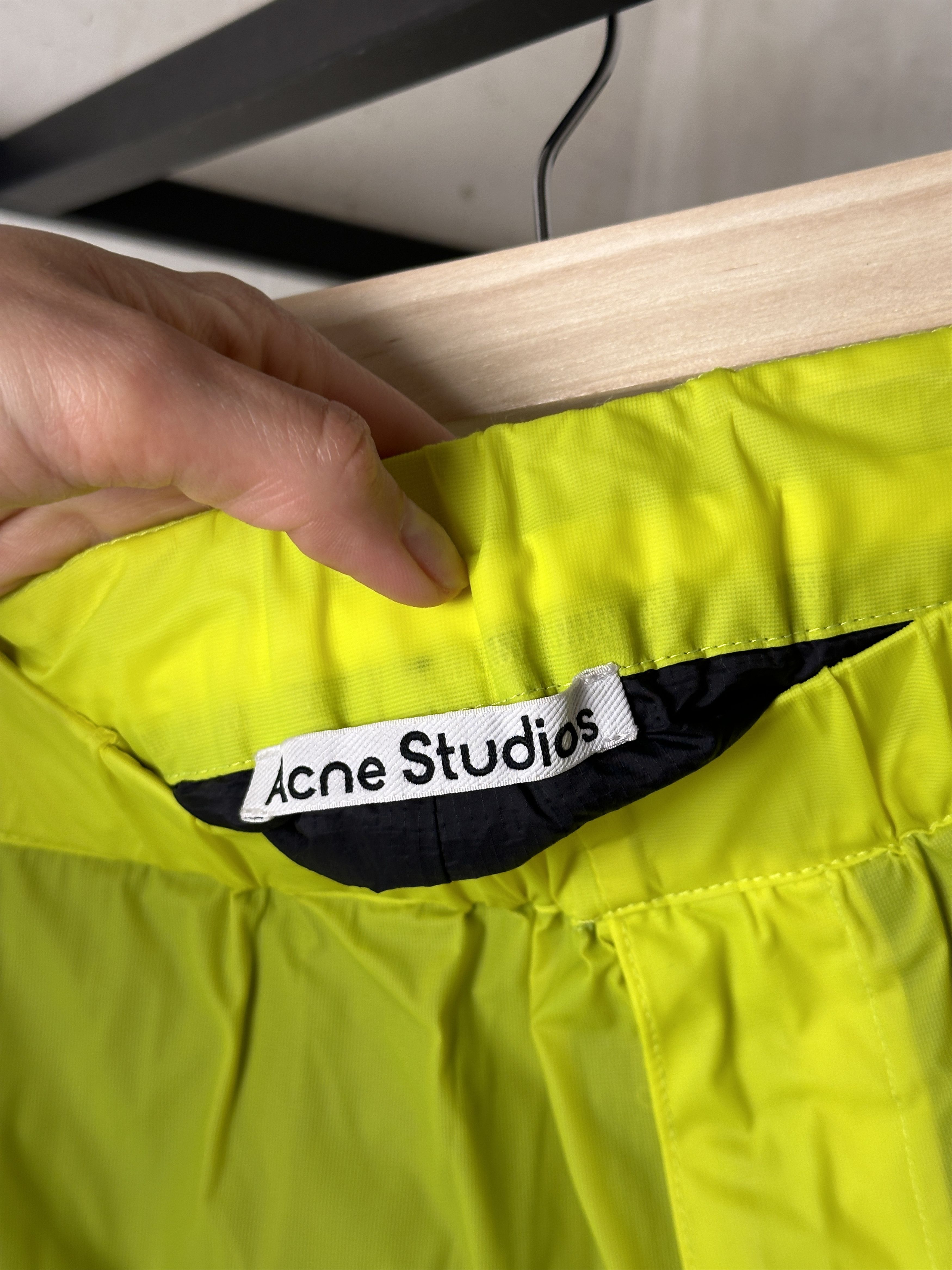 Acne Studios Acne Studios Yellow Ripstop Neon Shorts Size US 34 / EU 50 - 9 Thumbnail