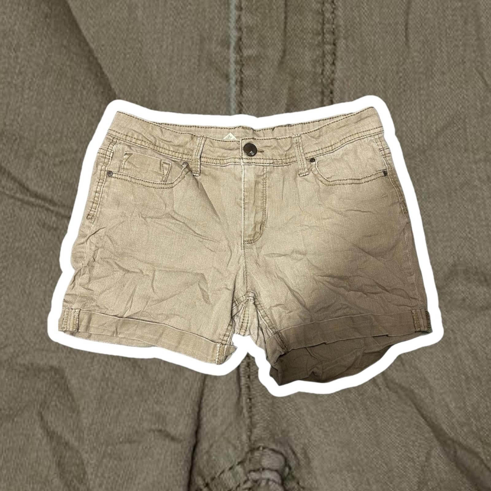 Faded Glory Faded Glory Women's Khaki Shorts - Size 10 Size 28" / US 6 / IT 42 - 1 Thumbnail