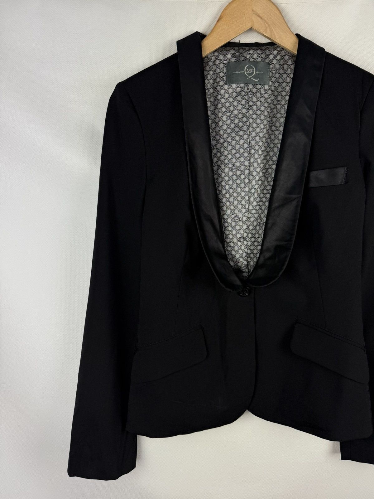 McQ Alexander McQueen Mcq Alexander McQueen Ladies Wool Blazer Jacket Size 42 Size M / US 6-8 / IT 42-44 - 2 Thumbnail
