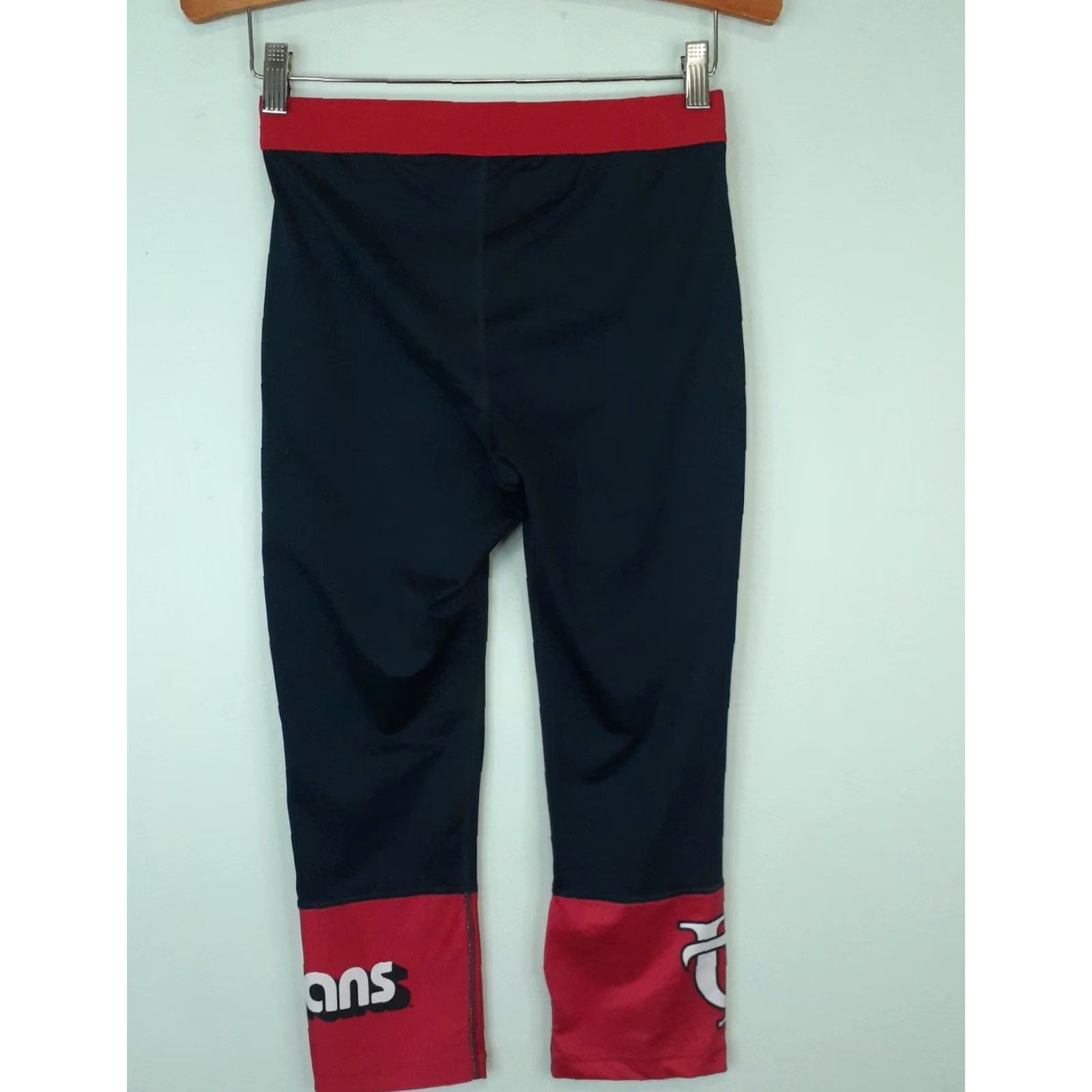 Under Armour Under Armour UT Spartans Compression Pants Crop Heatgear Womens M 26x21 Black Size 32" / US 10 / IT 46 - 2 Thumbnail