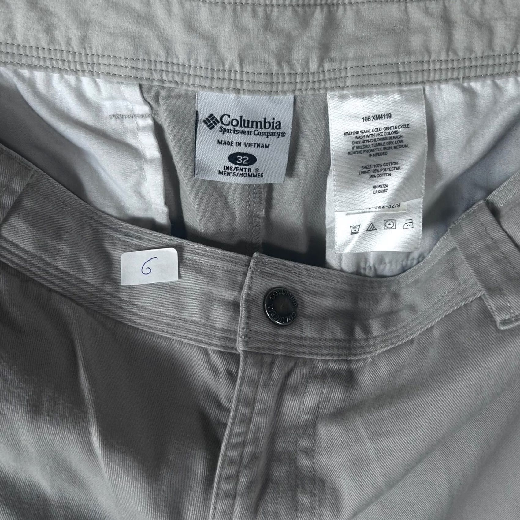 Vintage Columbia Shorts Mens 32 Beige Khaki Tan Cotton Twill Cargo Size XM4119 Hiking Fishing Size US 32 / EU 48 - 2 Thumbnail