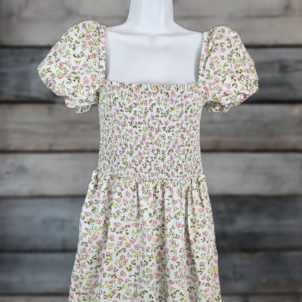 J.Crew J Crew Womens Short Sleeve Smocked Dress Meadow Floral Sz Medium Pink Green Size 32" / US 10 / IT 46 - 1 Thumbnail