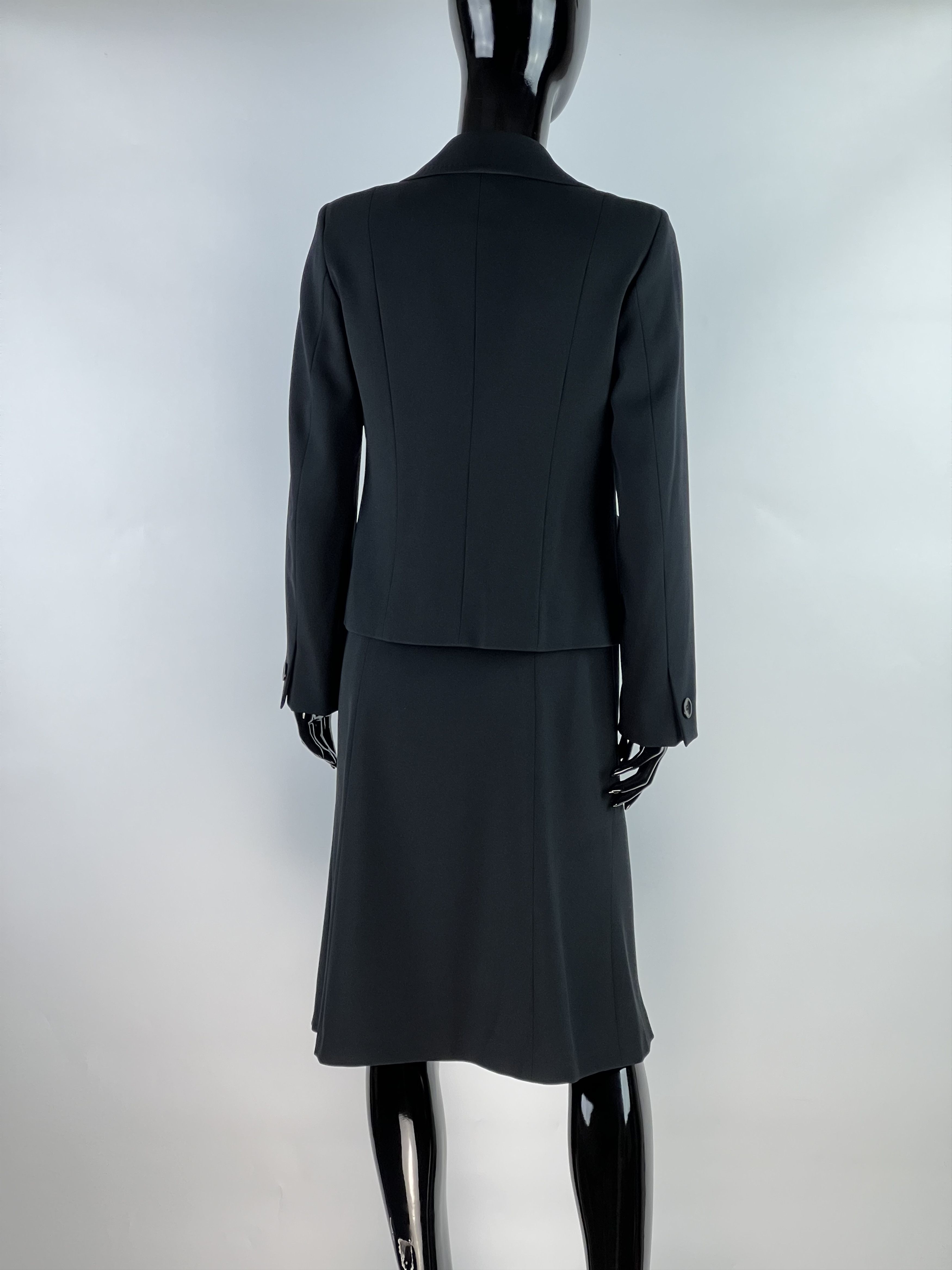 Max Mara Max Mara Black Skirt Suit Size US4 GB6 IT38 Size S / US 4 / IT 40 - 3 Thumbnail