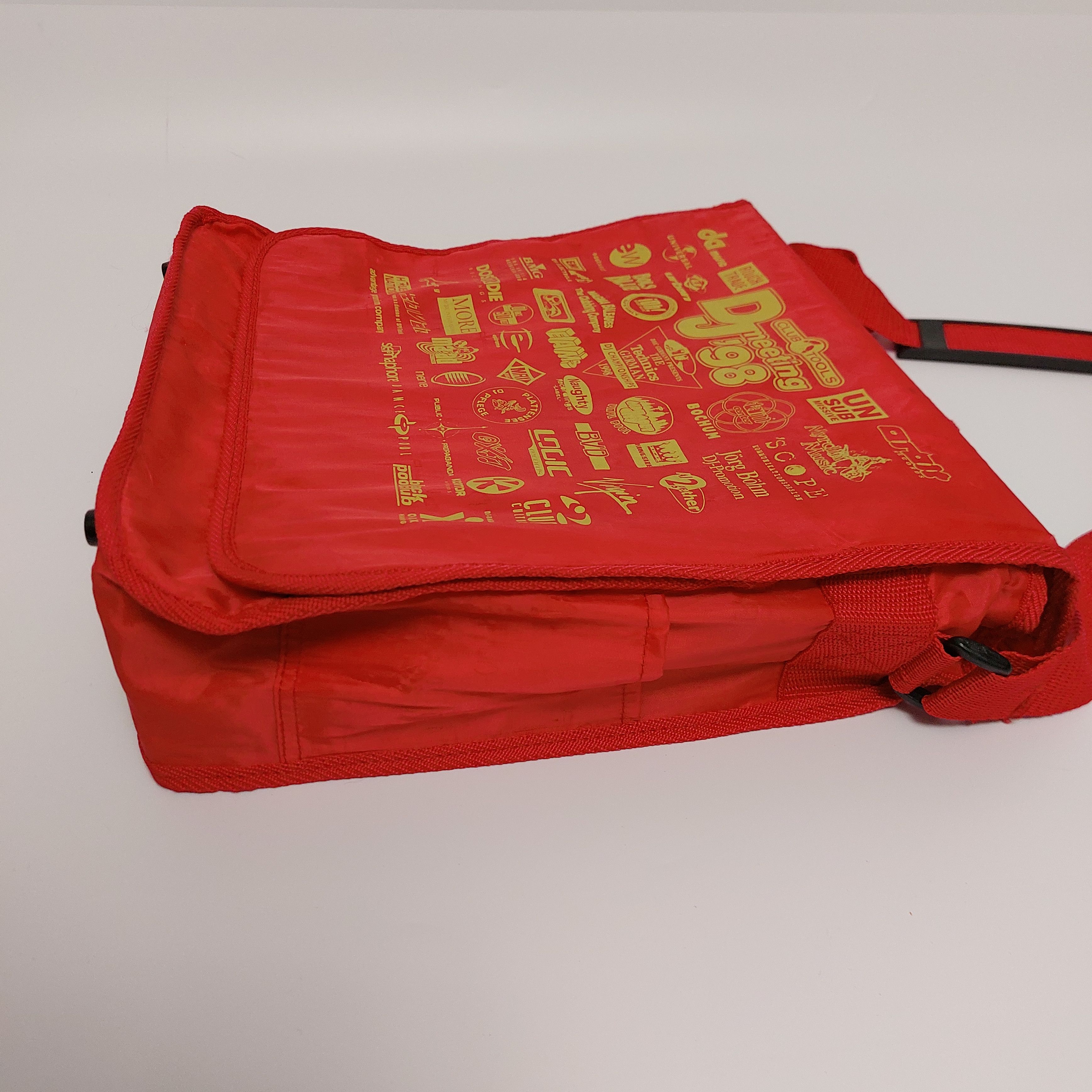 Vintage DJ Meeting 98 VTG Vinyl Bag Techno House collectible Size ONE SIZE - 4 Thumbnail