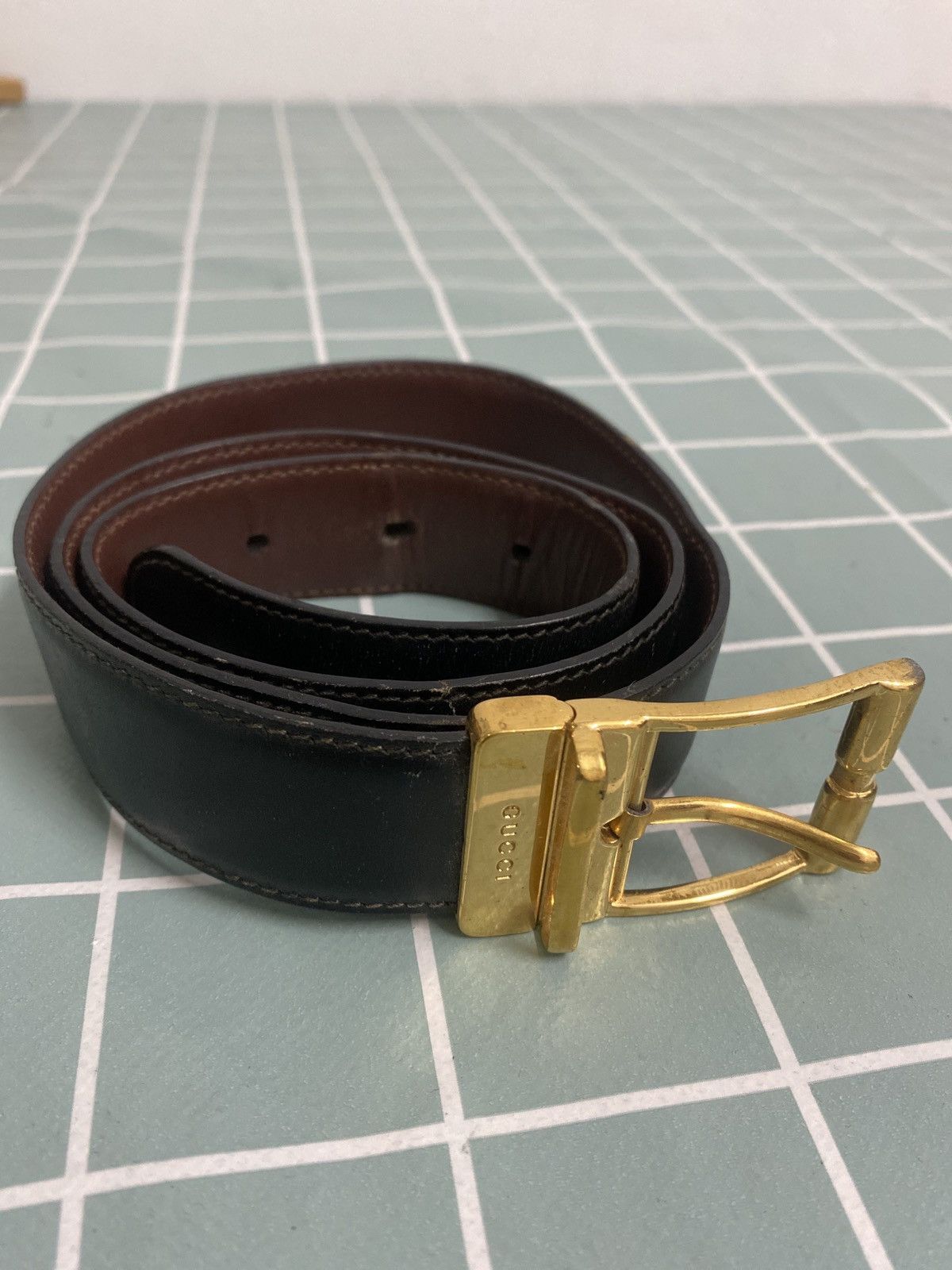 Shops gucci belt 80