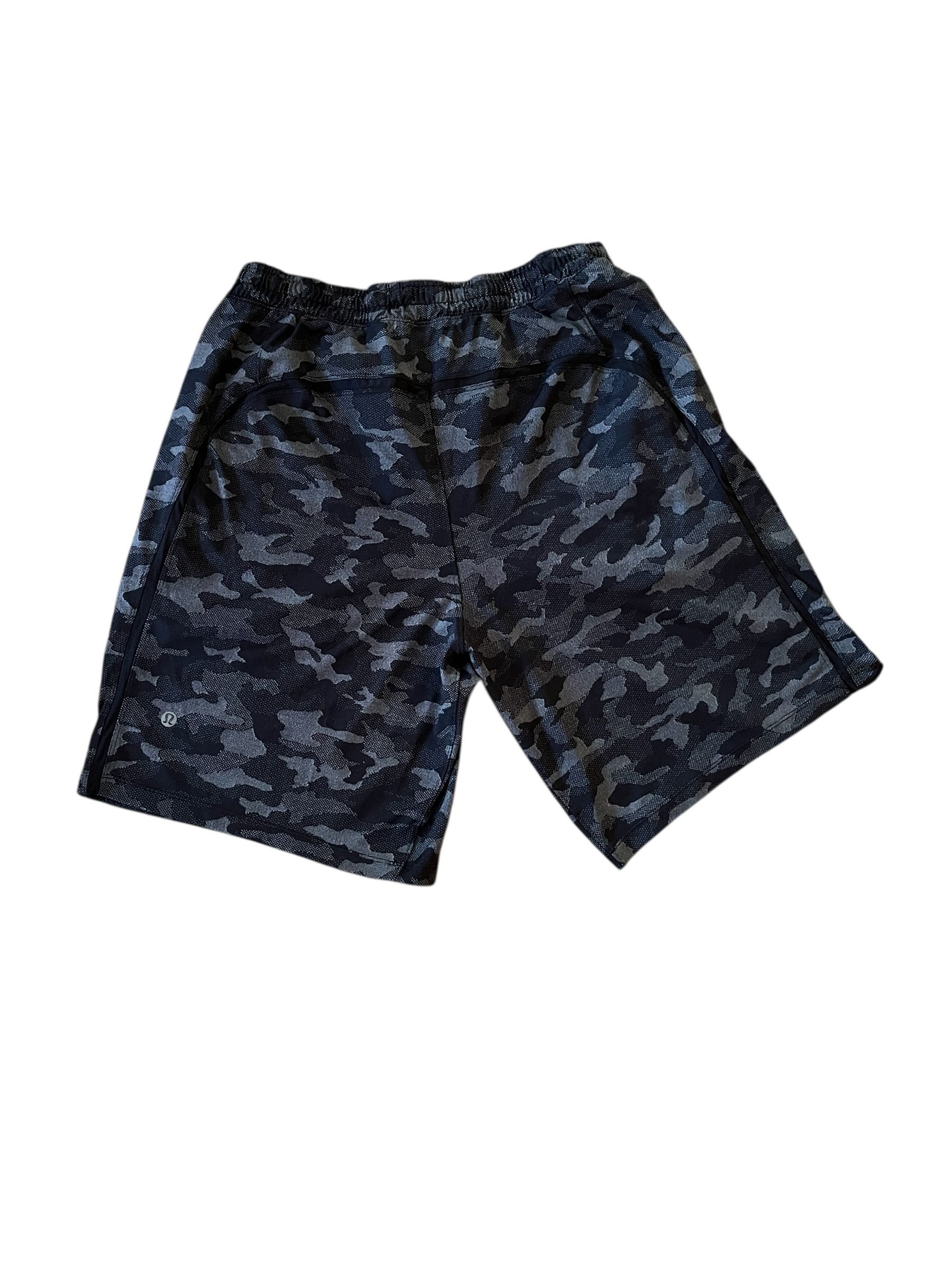 Lululemon Lululemon Black Camo Athletic Shorts Medium 8in Size US 32 / EU 48 - 2 Thumbnail