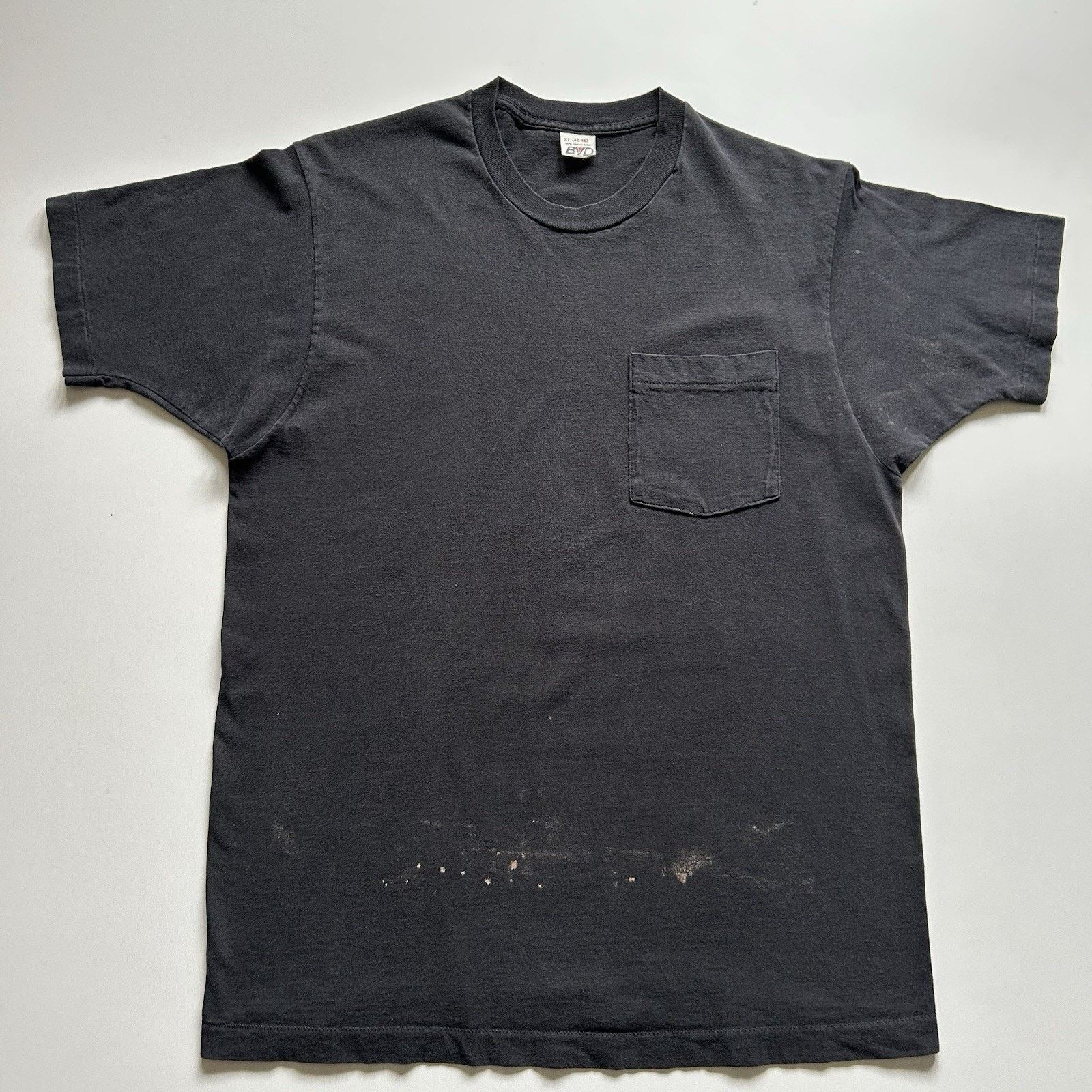 Vintage Vintage Faded Black Pocket T-Shirt Large 90s Single Stitch Size US XL / EU 56 / 4 - 1 Thumbnail