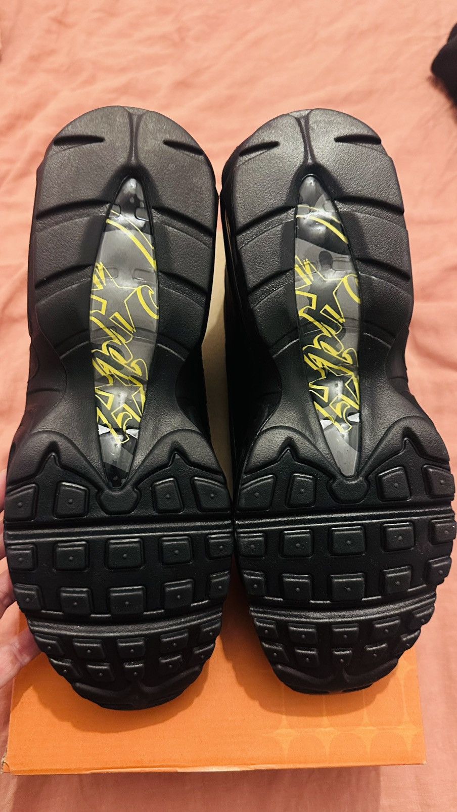Corteiz × Nike Nike Air Max 95 Corteiz Honey Black Size US 10.5 / EU 43-44 - 6 Thumbnail