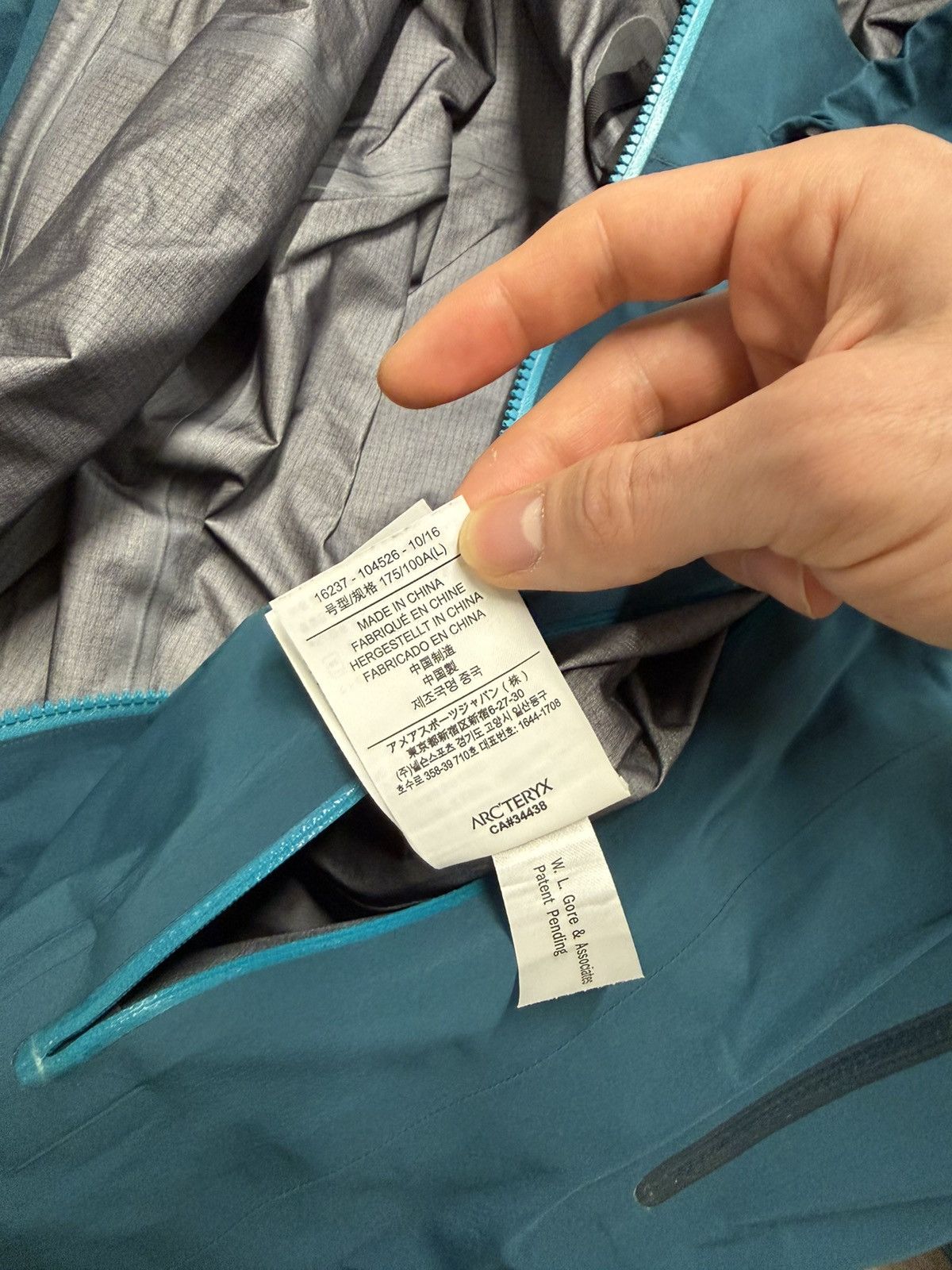 Arc'teryx Arc’teryx Beta LT Gore-Tex Pro Jacket Authentic Size L / US 10 / IT 46 - 4 Thumbnail